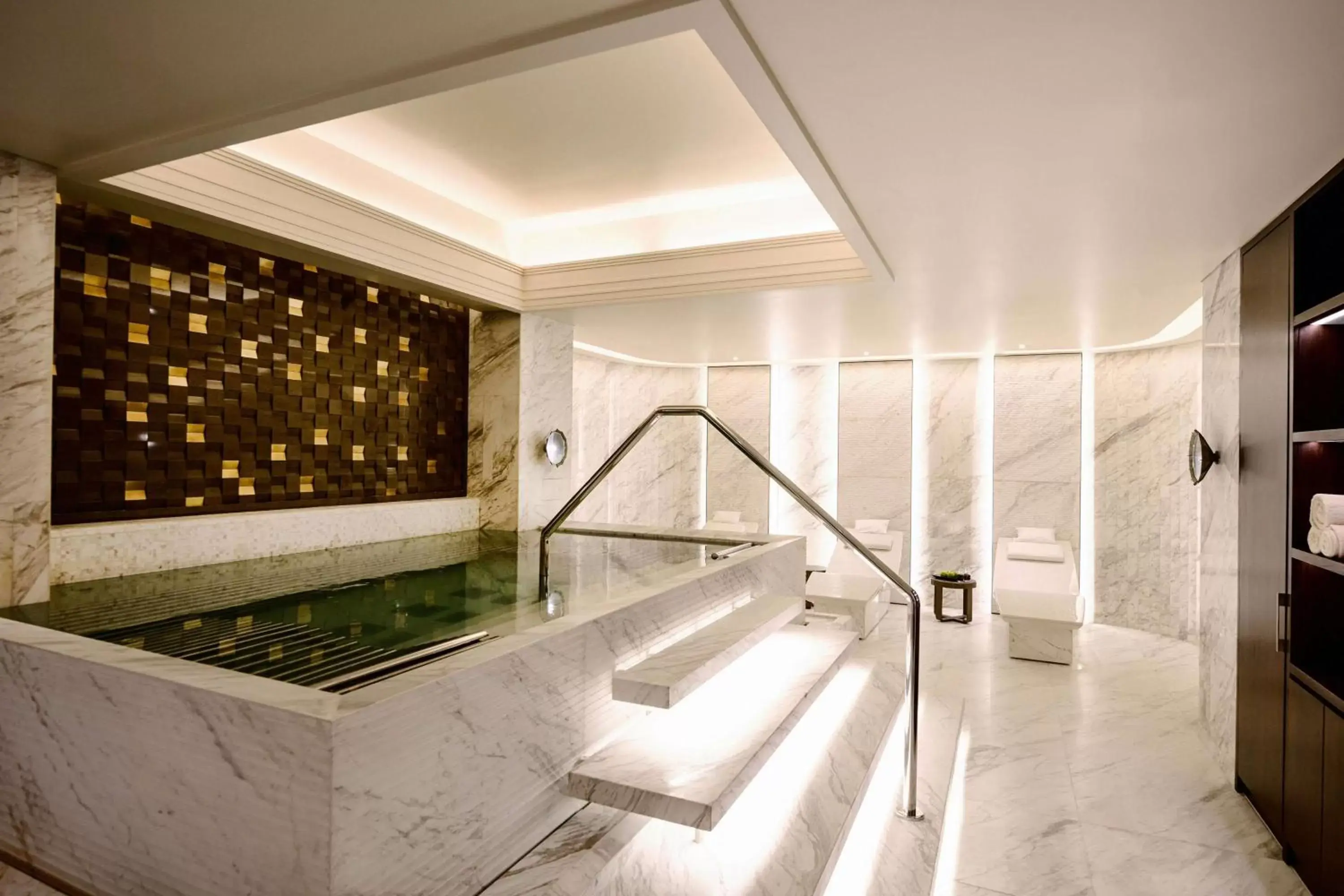 Spa and wellness centre/facilities, Bathroom in Park Hyatt Doha