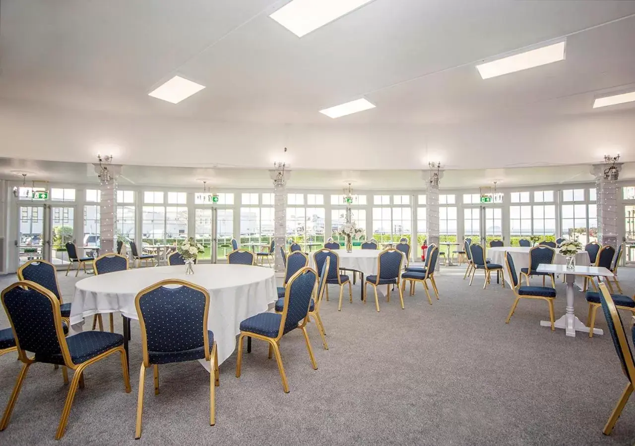 Banquet/Function facilities, Restaurant/Places to Eat in The Royal Hotel