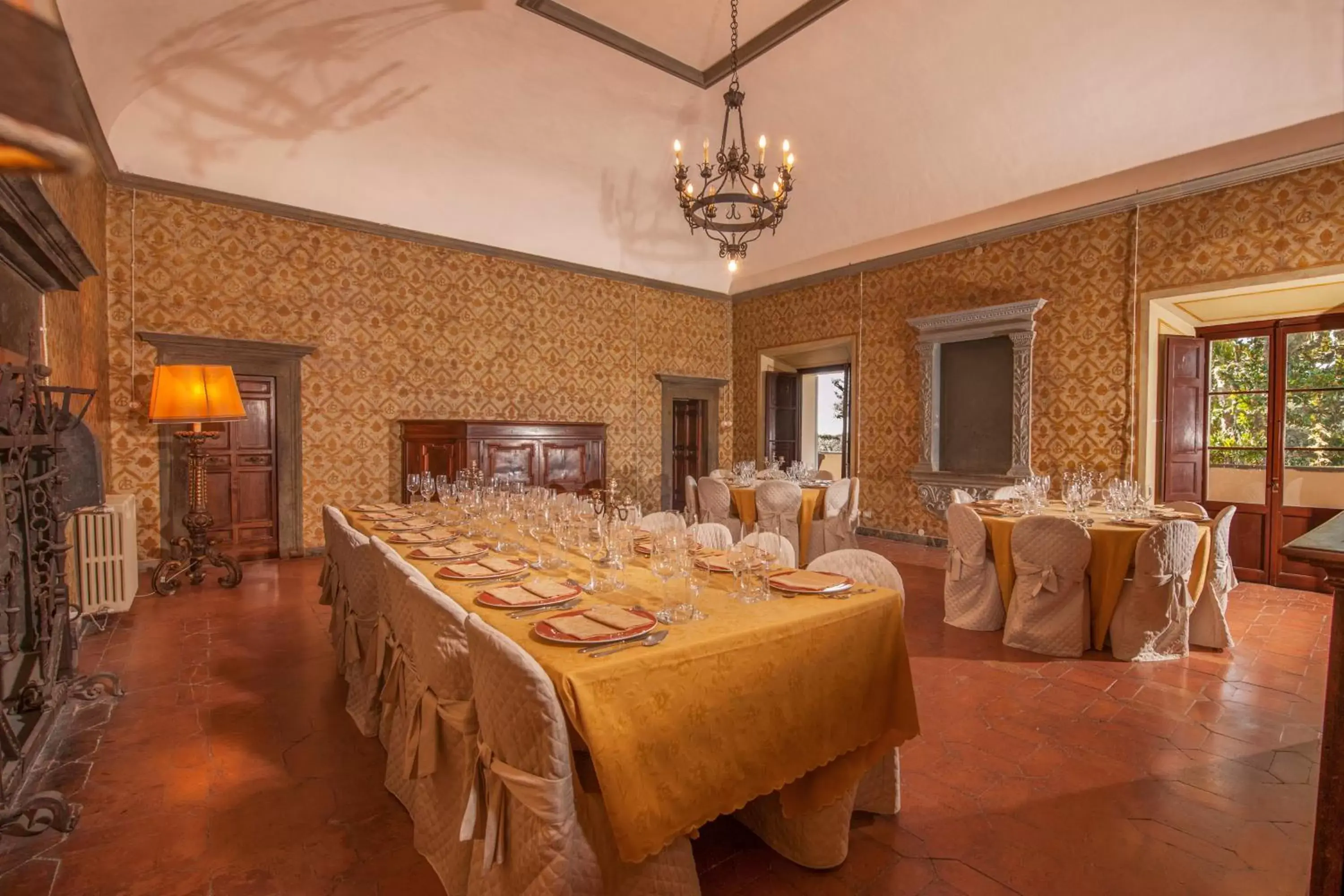 Restaurant/places to eat in Certosa di Pontignano Residenza d'Epoca - Place of Charme Restaurant/places to eat in Certosa di Pontignano Residenza d'Epoca - Place of Charme