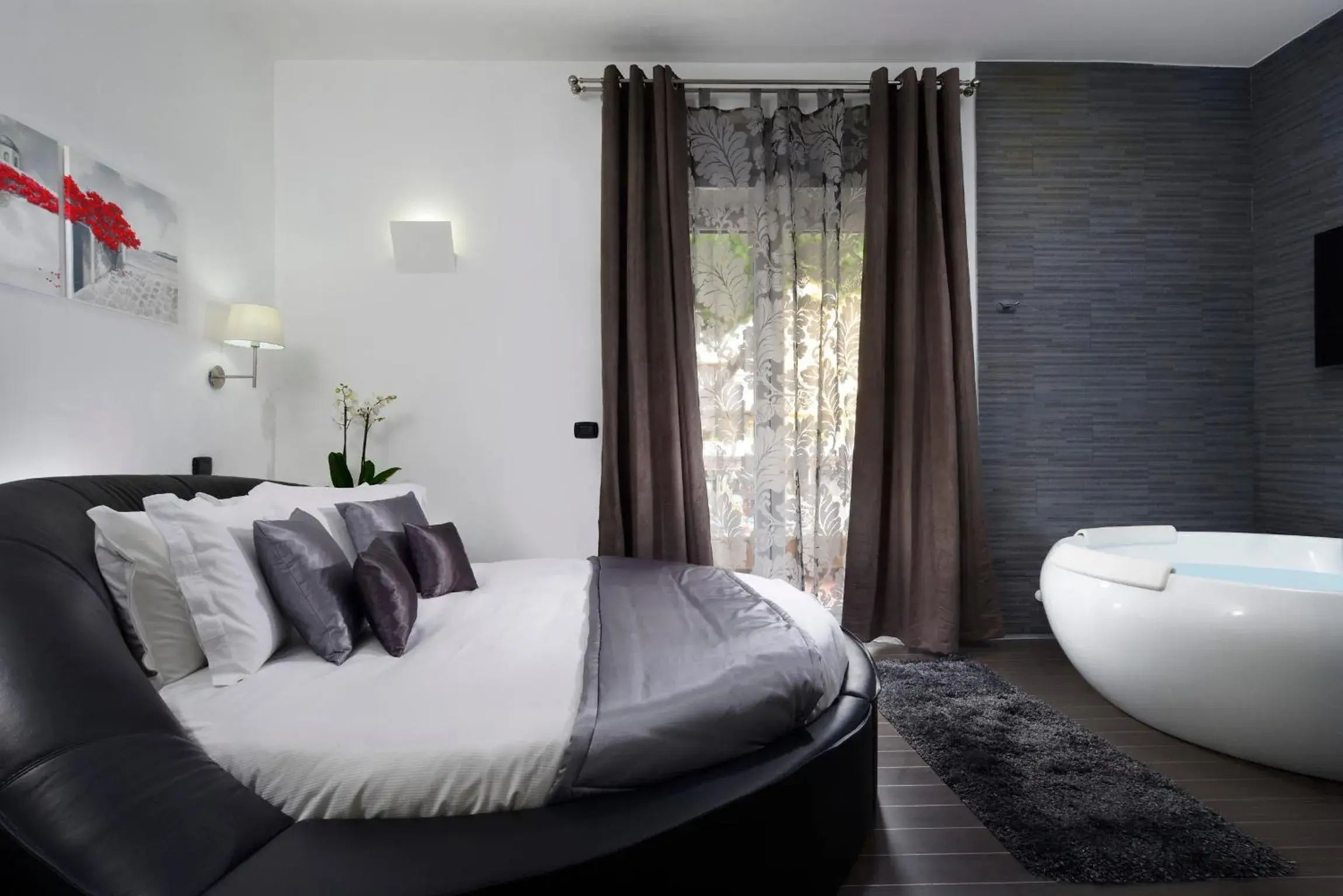 Bedroom, Bed in Gregorio VII Luxury Suites