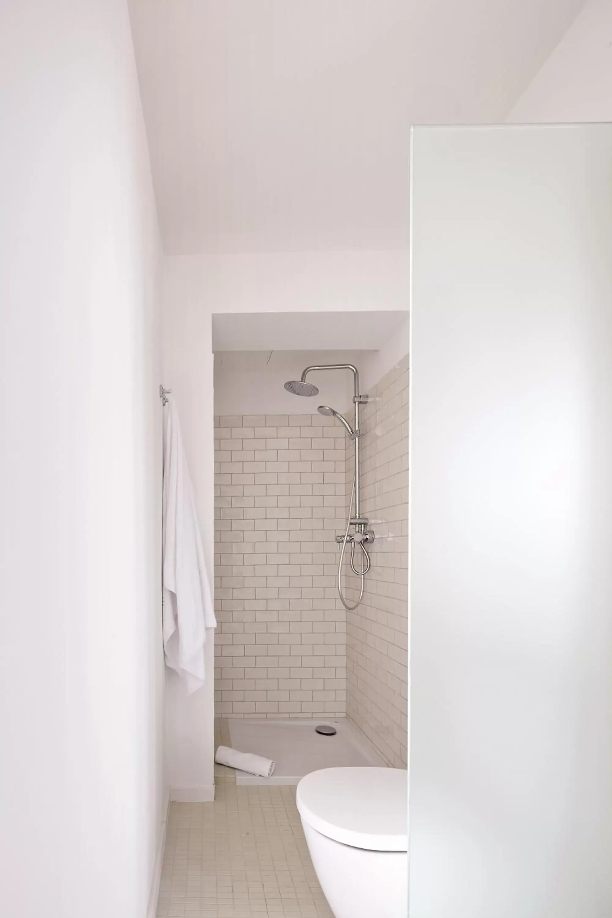 Shower, Bathroom in Hotel Eolo