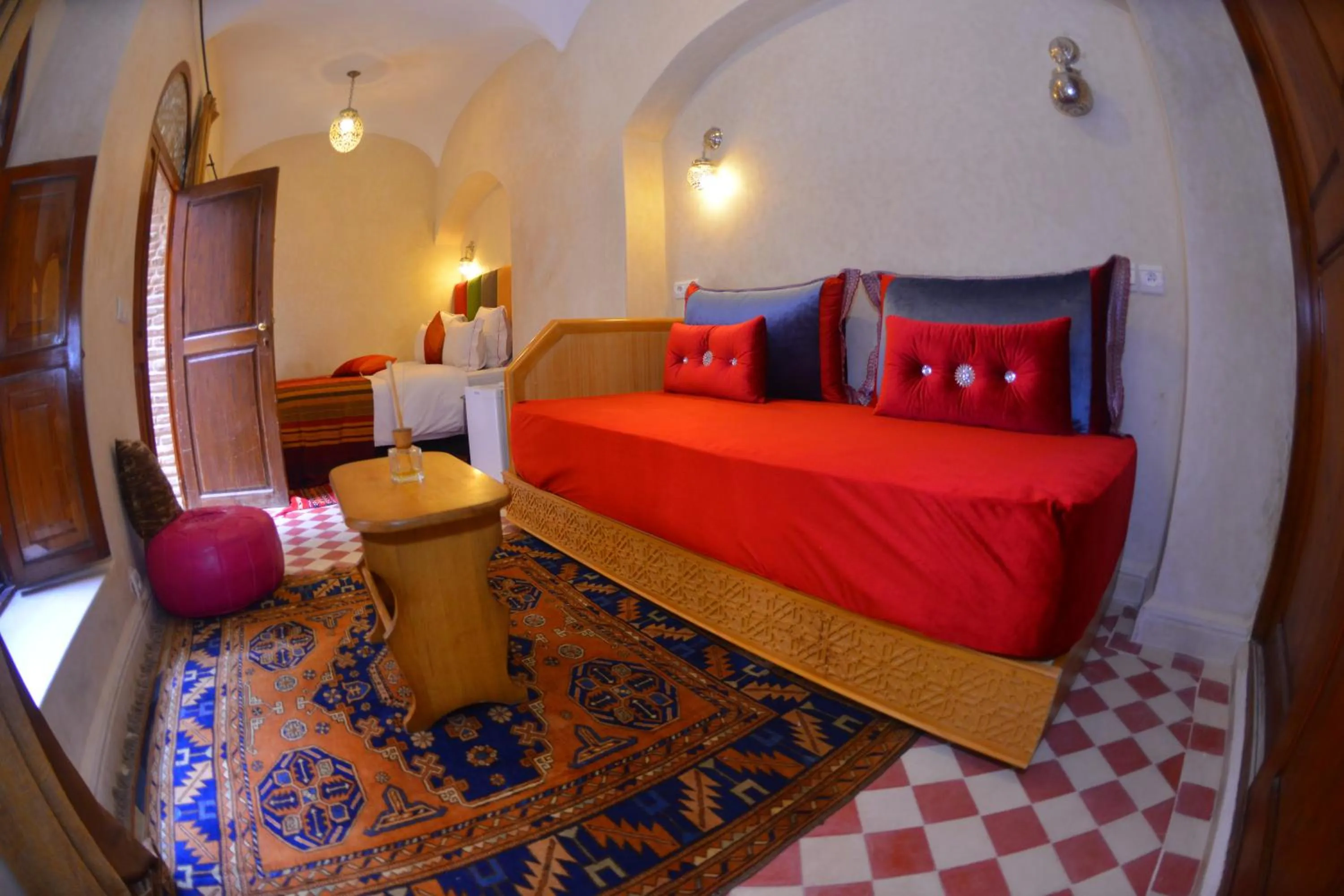 Photo of the whole room, Bed in Riad Hidden