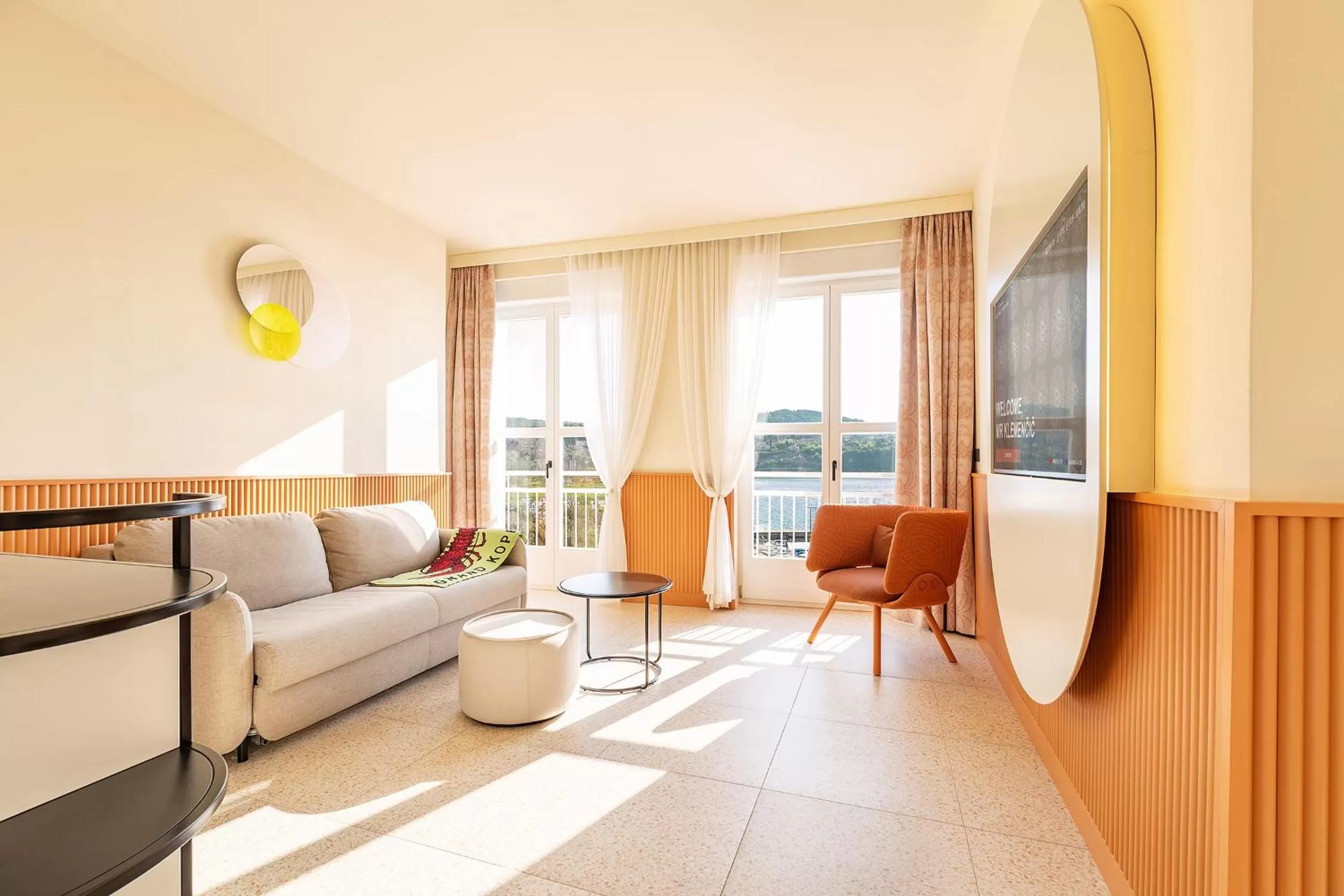 TV and multimedia in Hotel Grand Koper