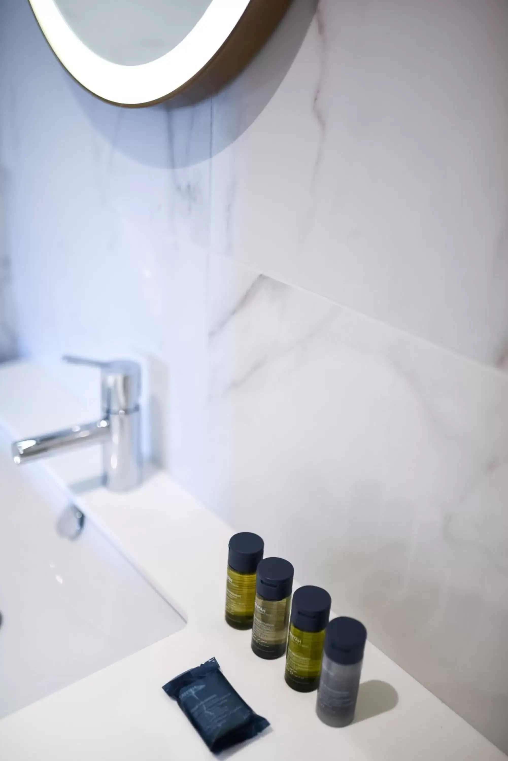 Bathroom in Hôtel Le Cheval Blanc