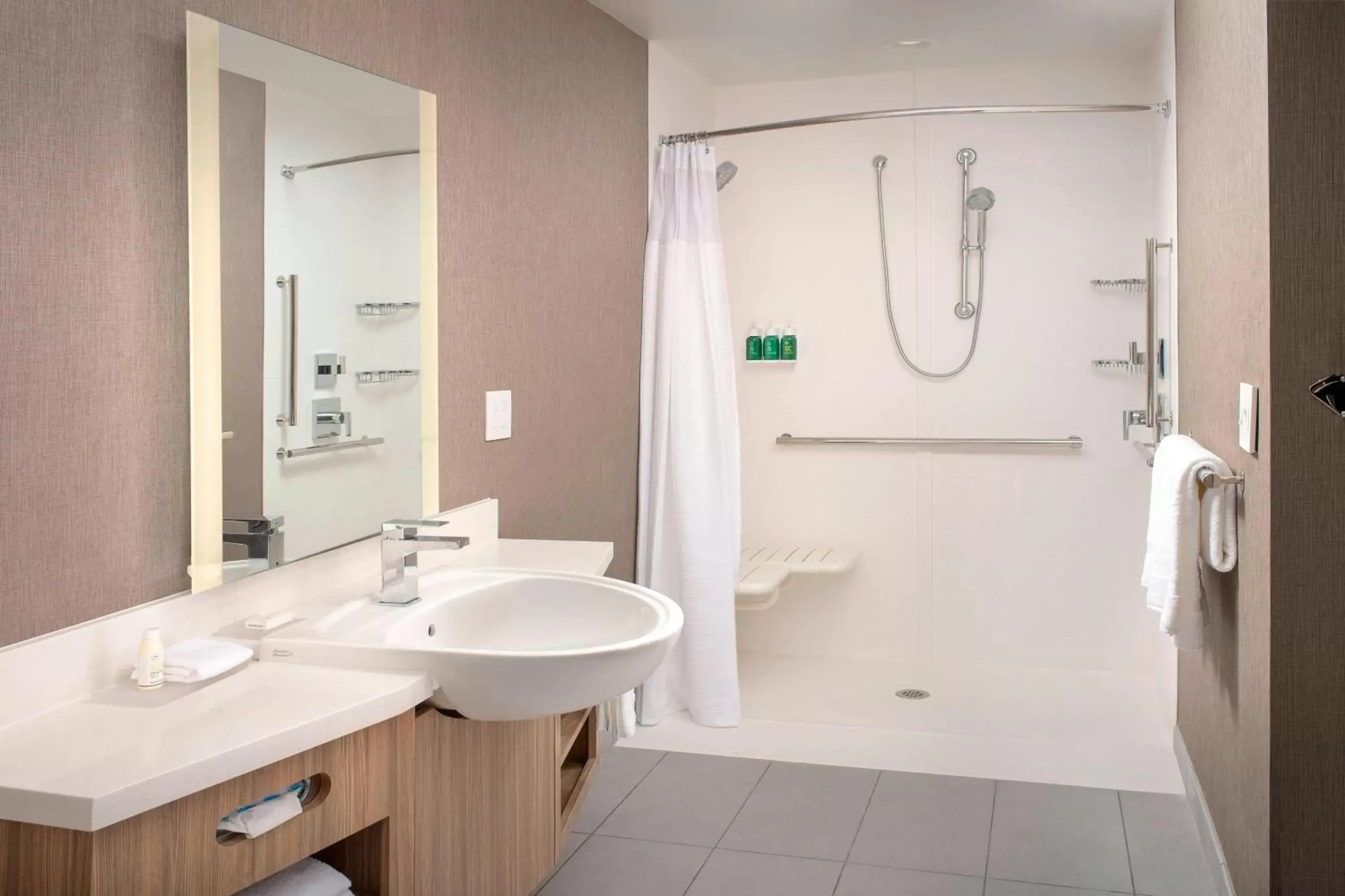 Bathroom in SpringHill Suites by Marriott Punta Gorda Harborside