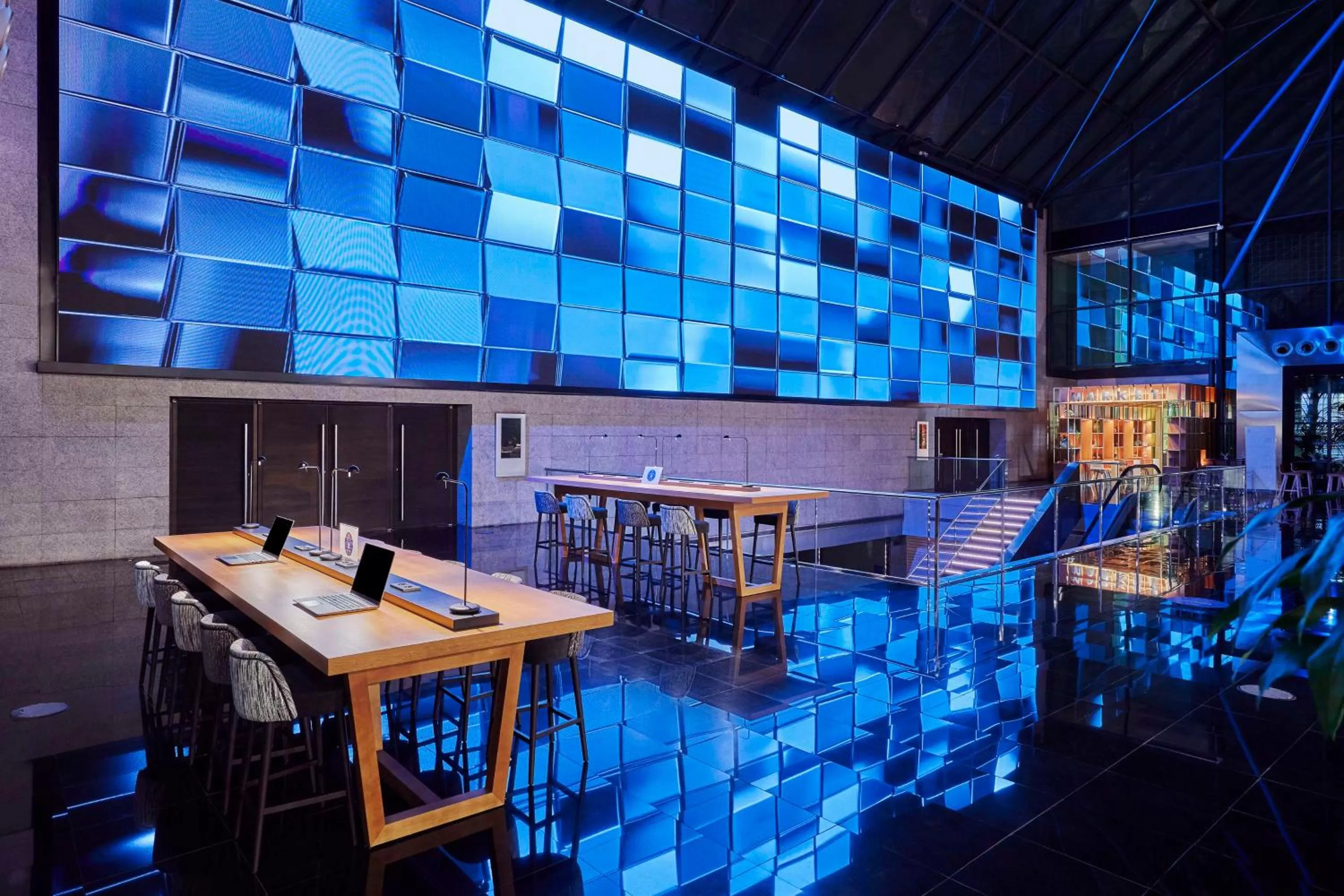 Lobby or reception in Hyatt Regency Barcelona Tower