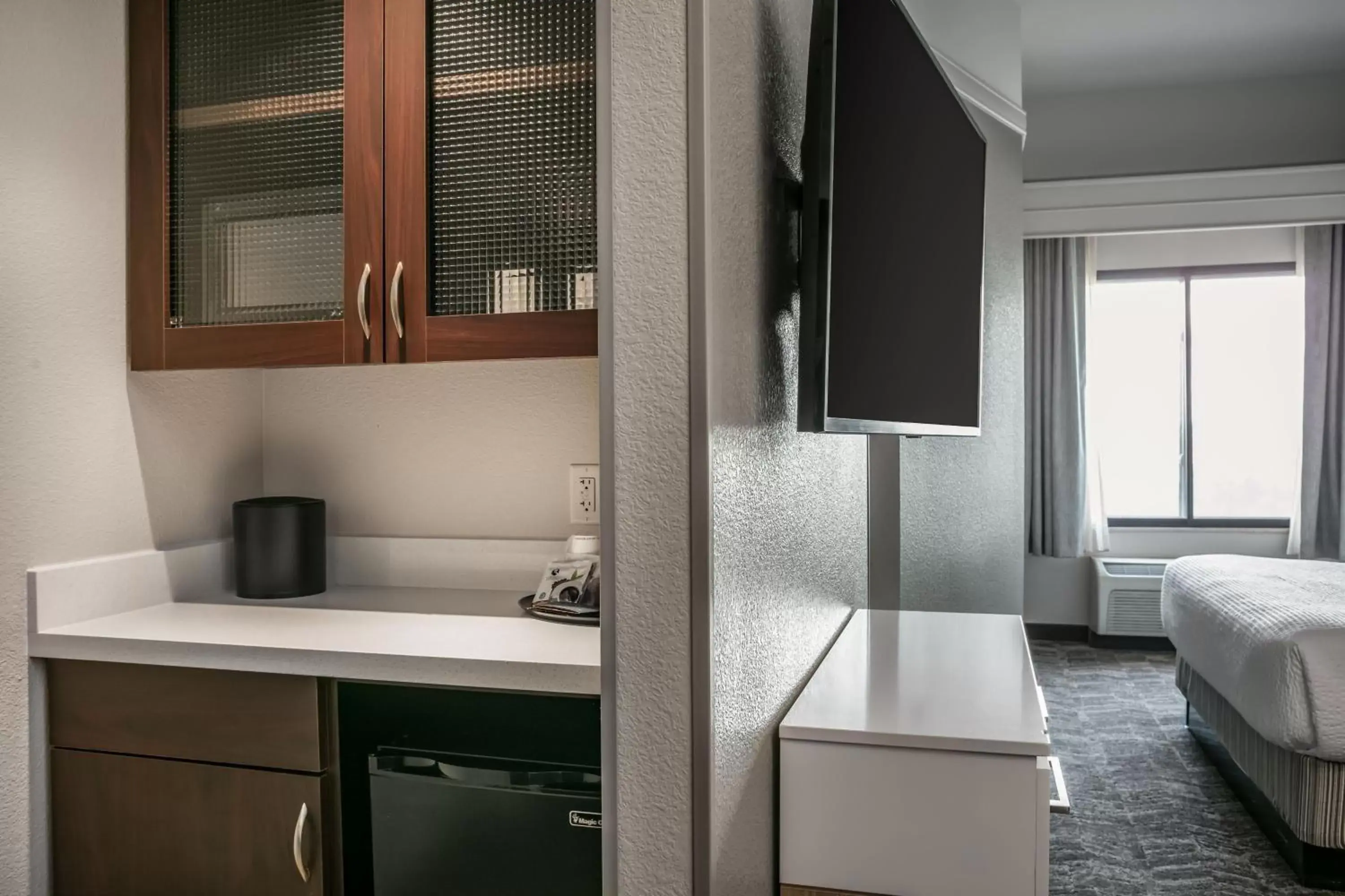 Kitchen or kitchenette, Kitchen/Kitchenette in SpringHill Suites by Marriott Cheyenne