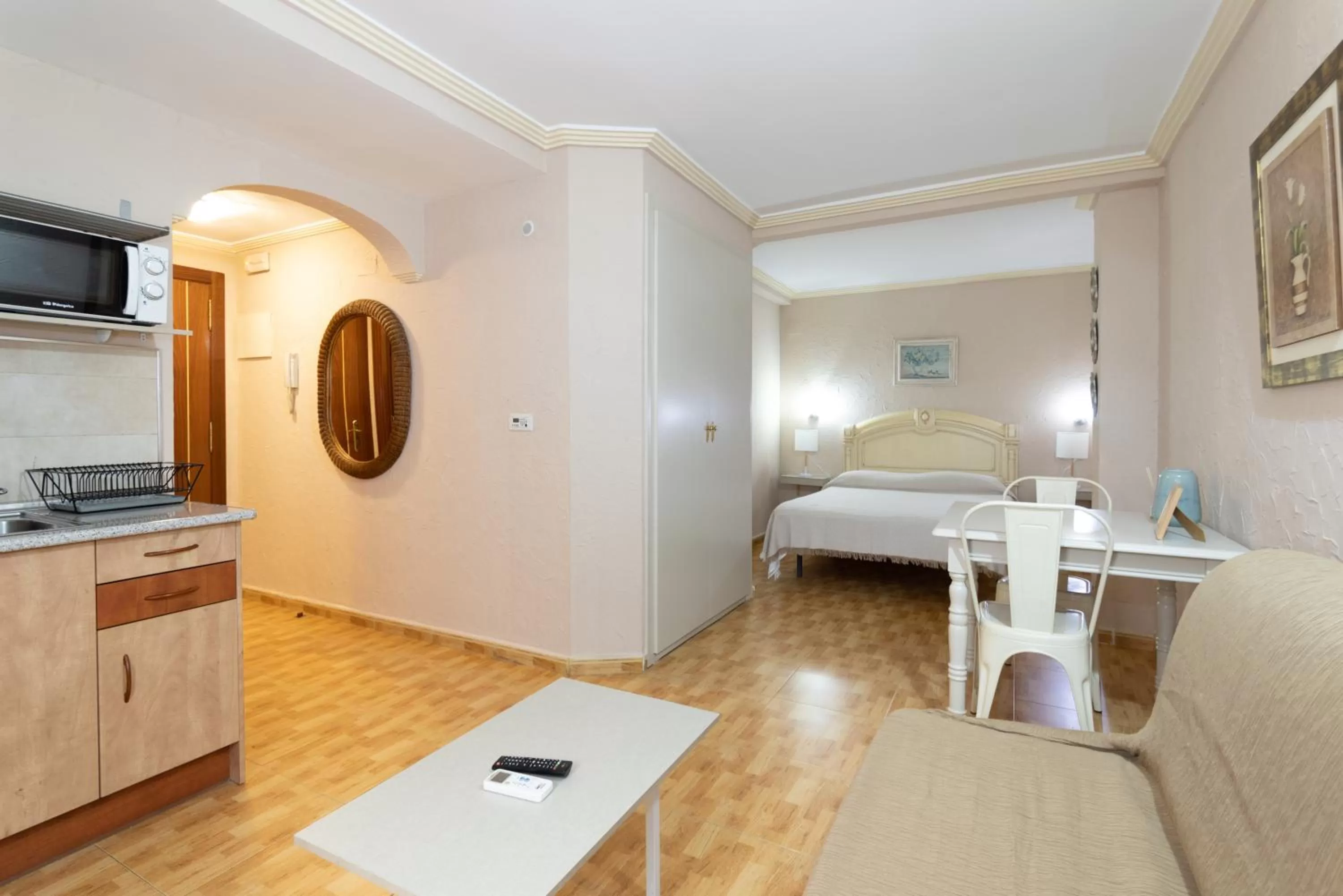 View (from property/room), Bed in Unique Hotel Apartments