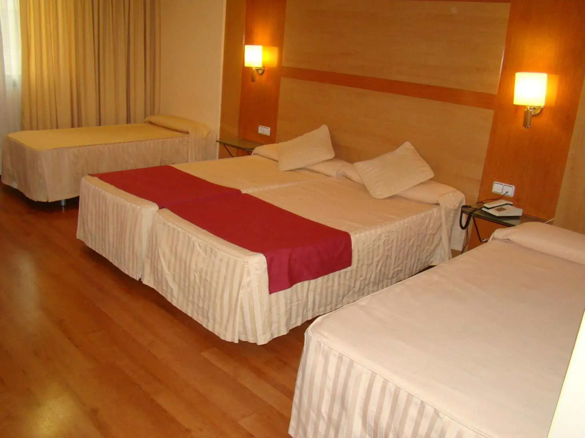 Bed in Hotel Reconquista