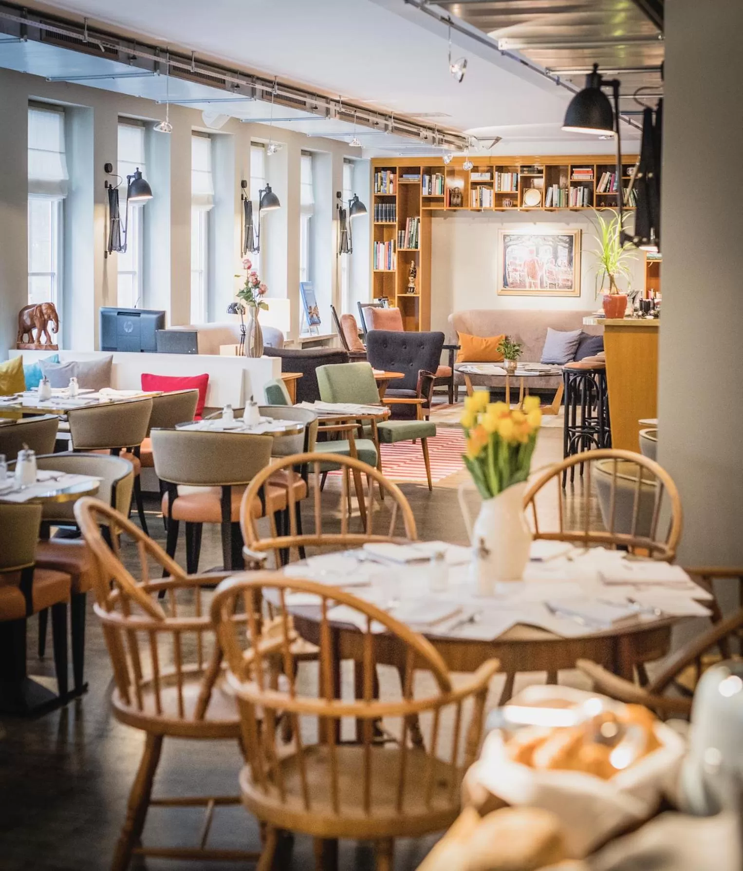 Restaurant/places to eat in Henri Hotel Hamburg Downtown