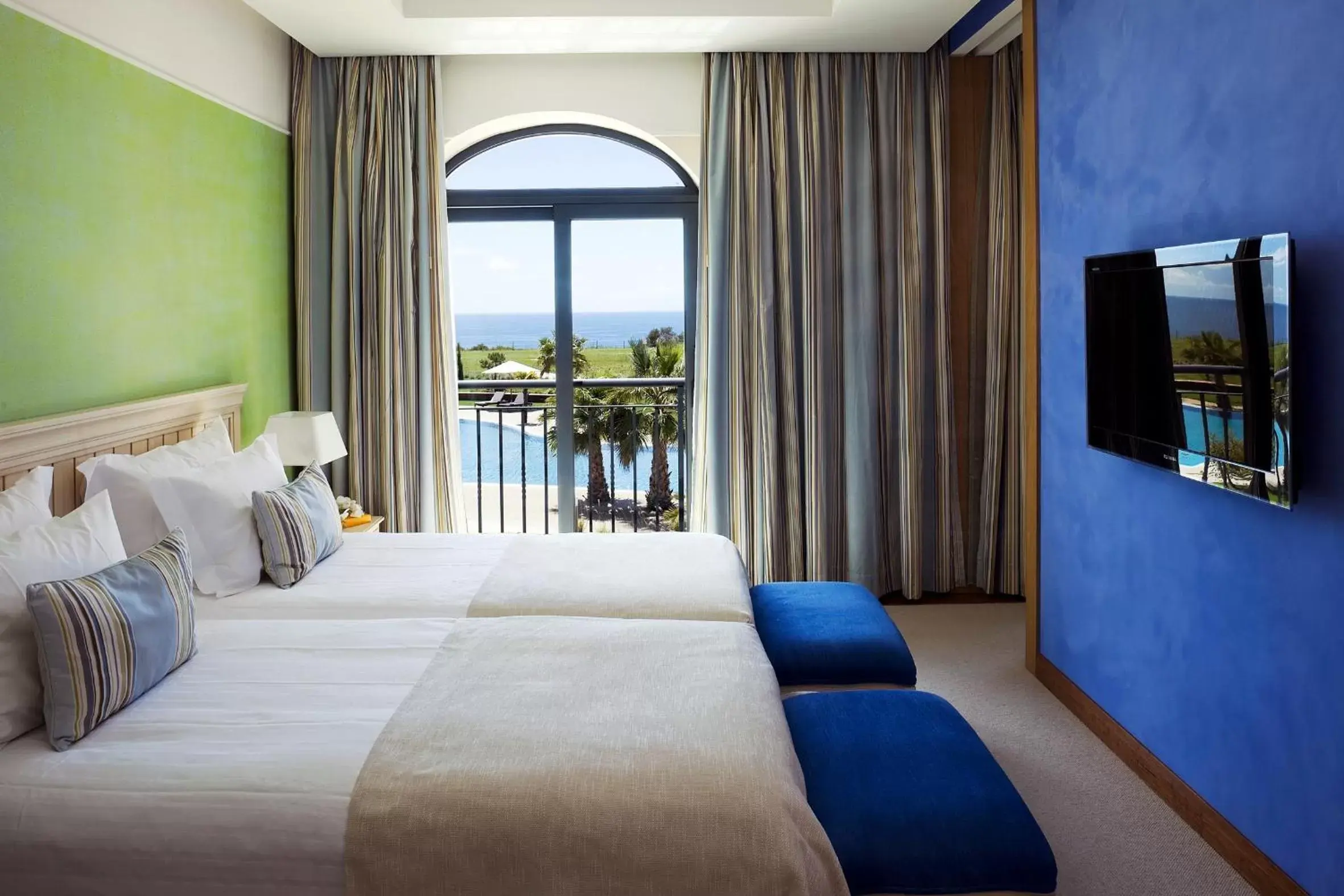 Suite with Sea View in Cascade Wellness Resort