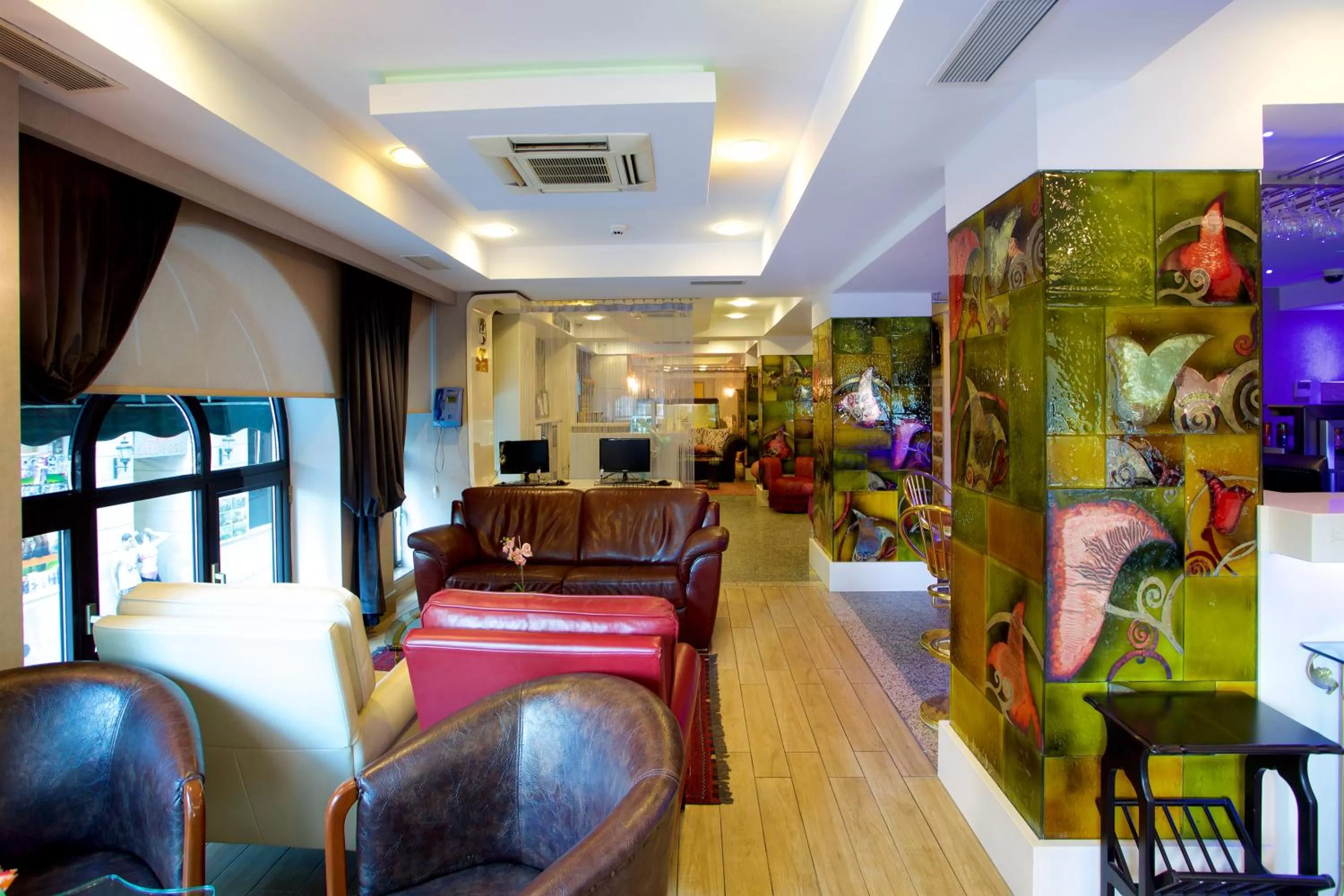 Lobby or reception in Zagreb Hotel