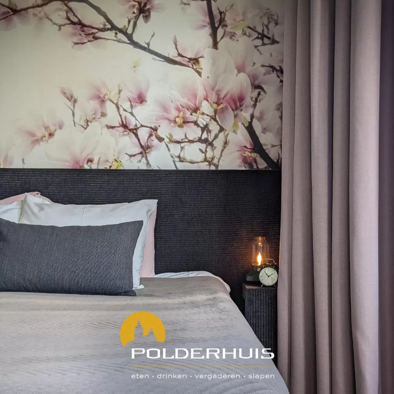 Bed in Polderhuis Bed & Breakfast