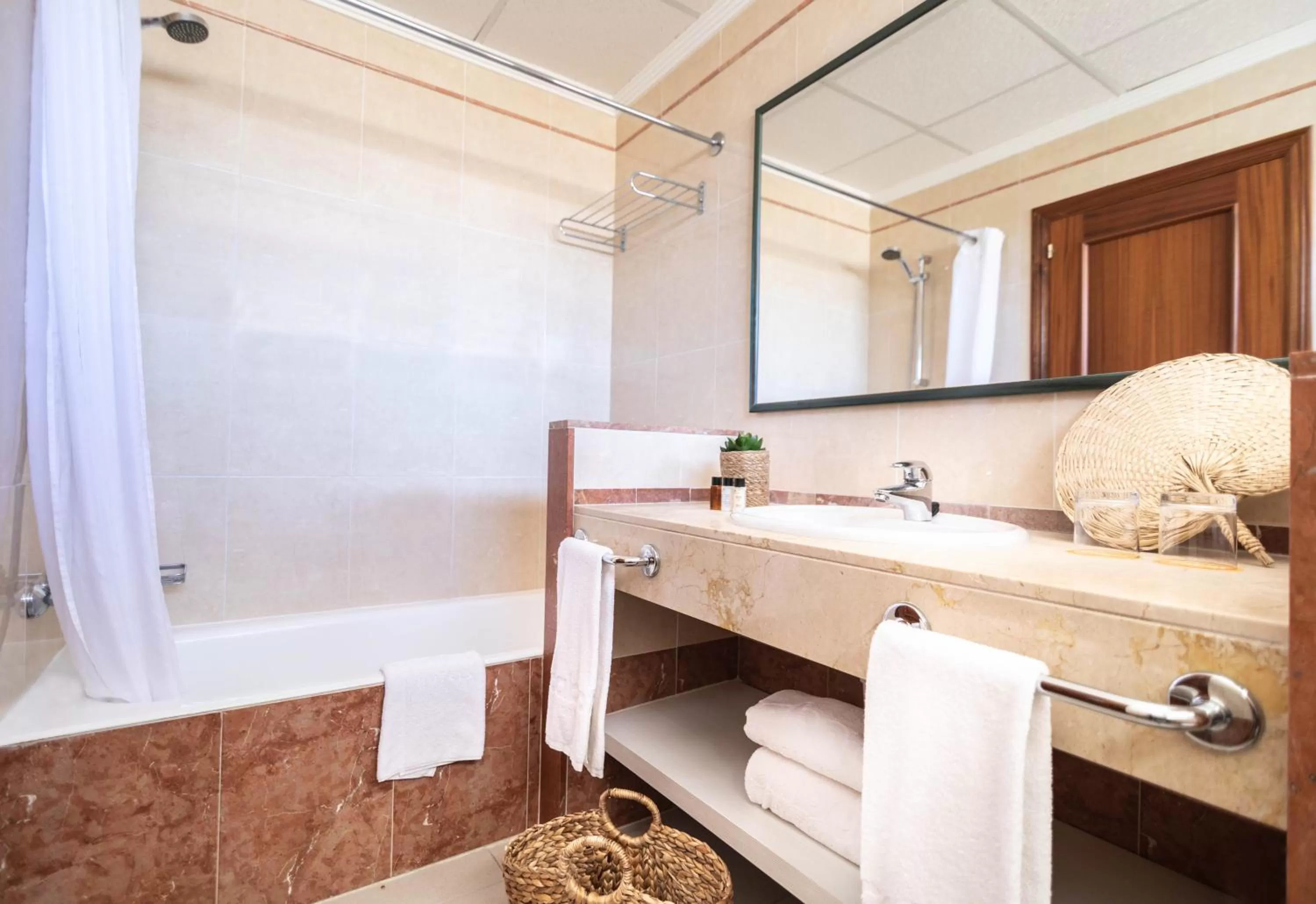 Bathroom in Cabot Pollensa Park Spa