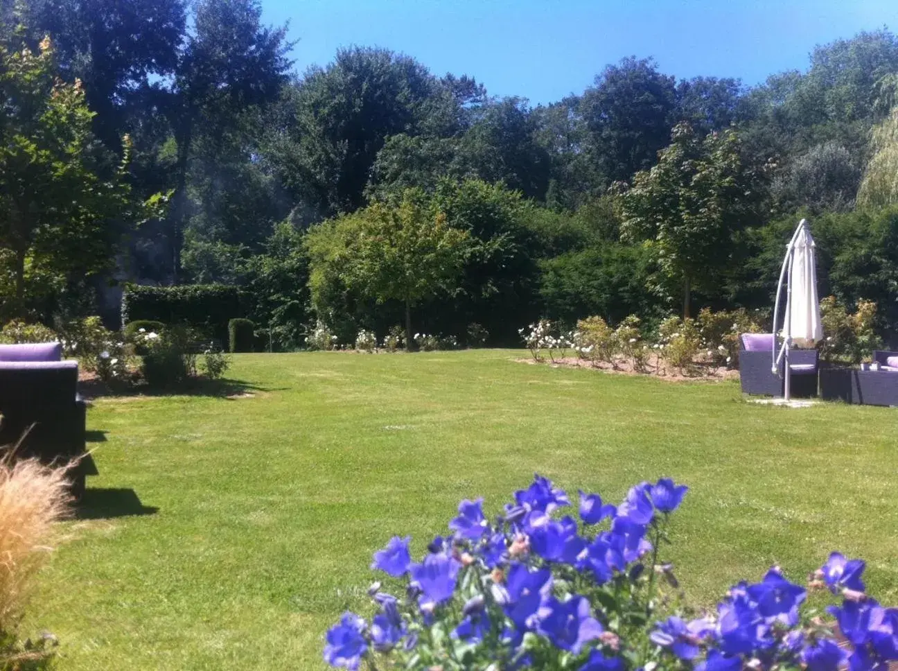 Garden in Les Jardins d'Ulysse, The Originals Relais (Relais du Silence)