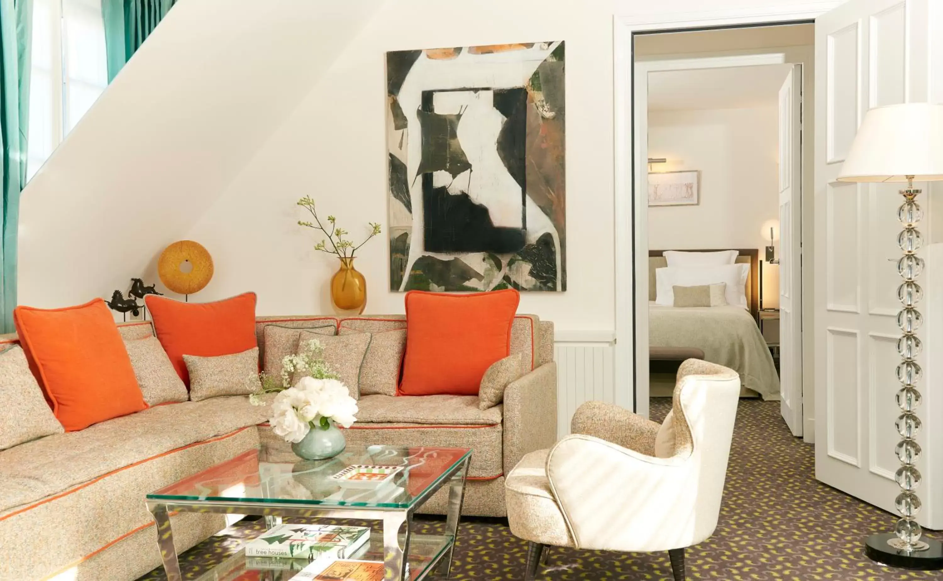 Living room in Le Burgundy Paris