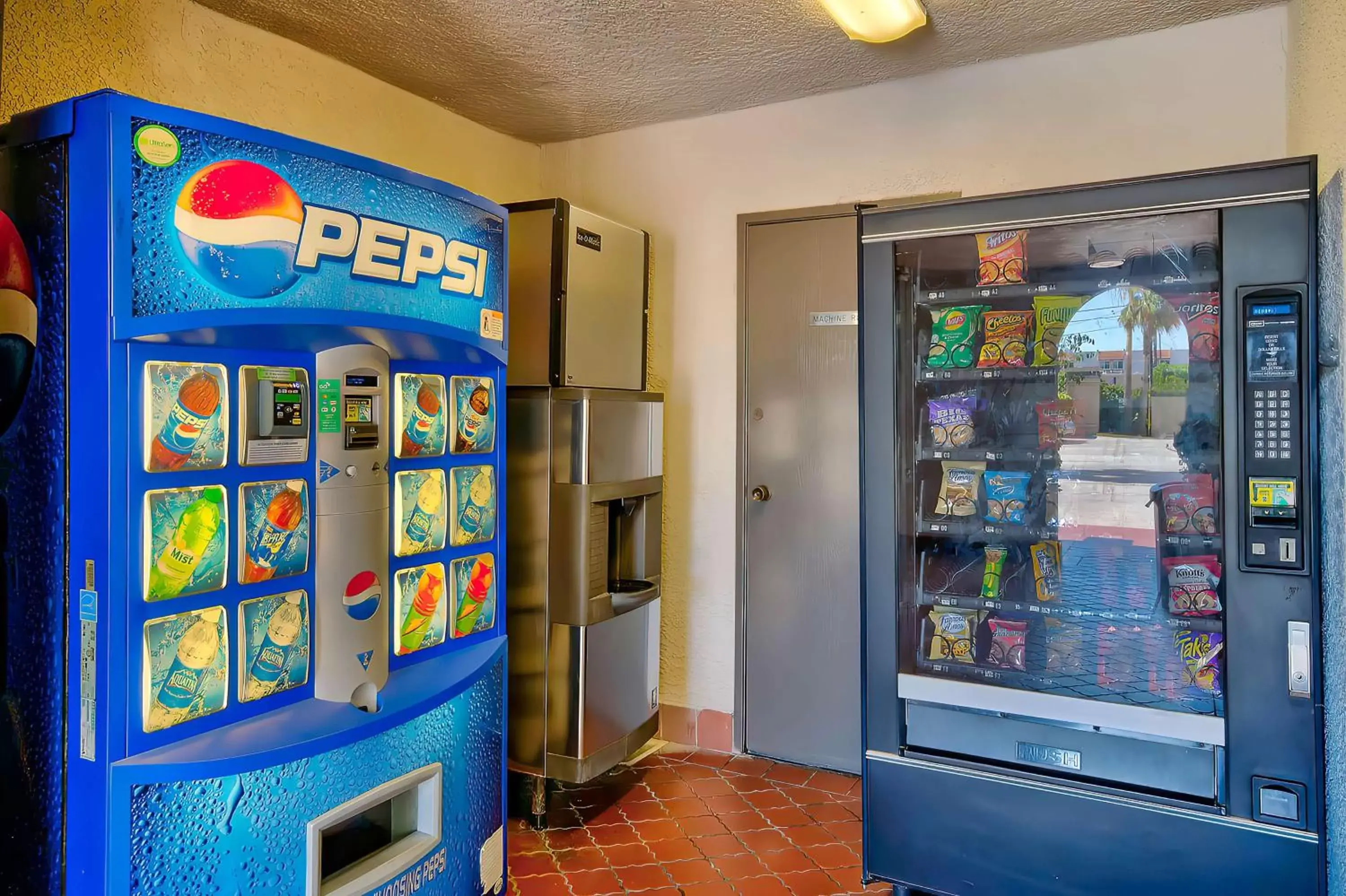 vending machine in Studio 6 Suites Lawndale, CA South Bay
