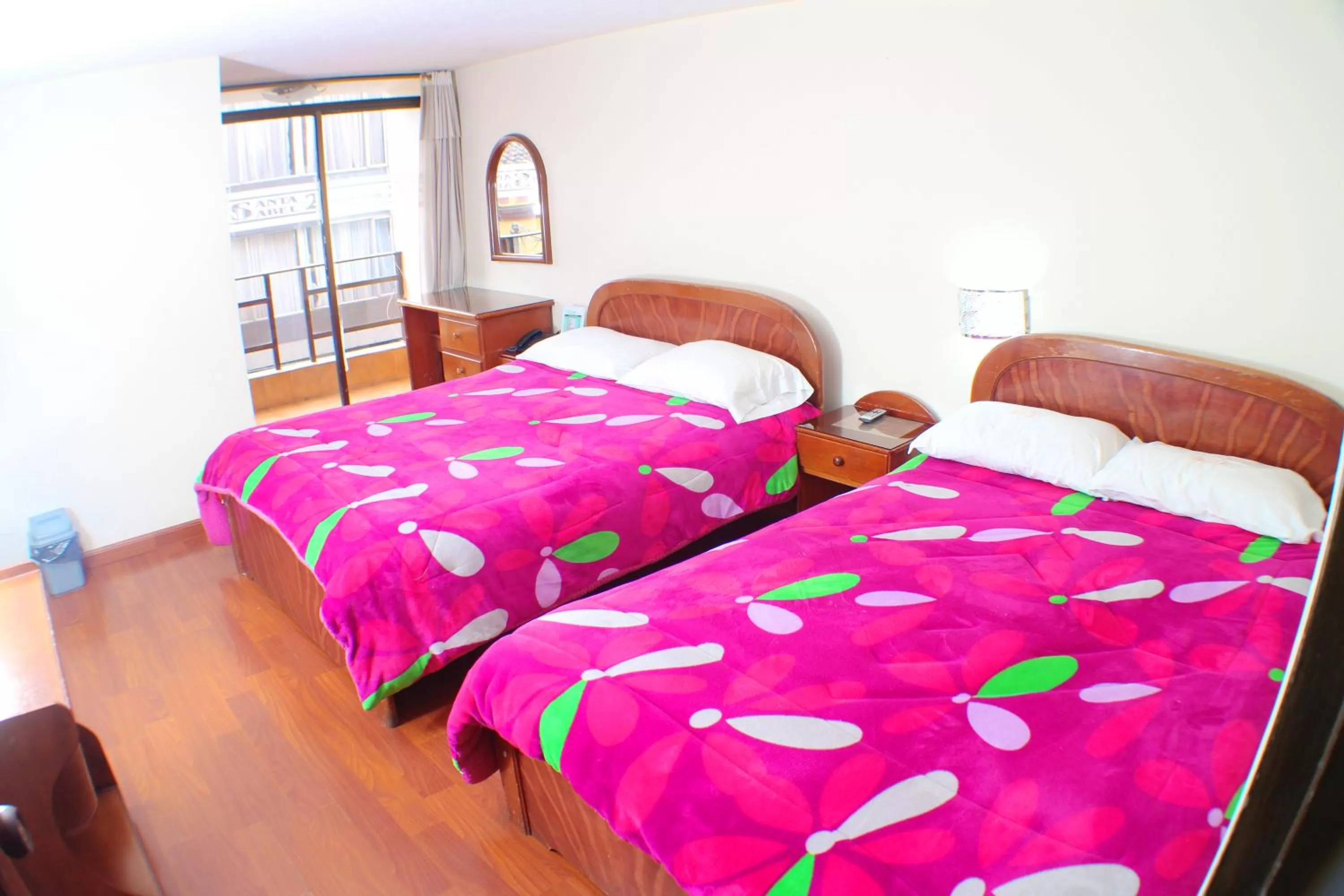 Bed in Hotel Santa Isabel 2