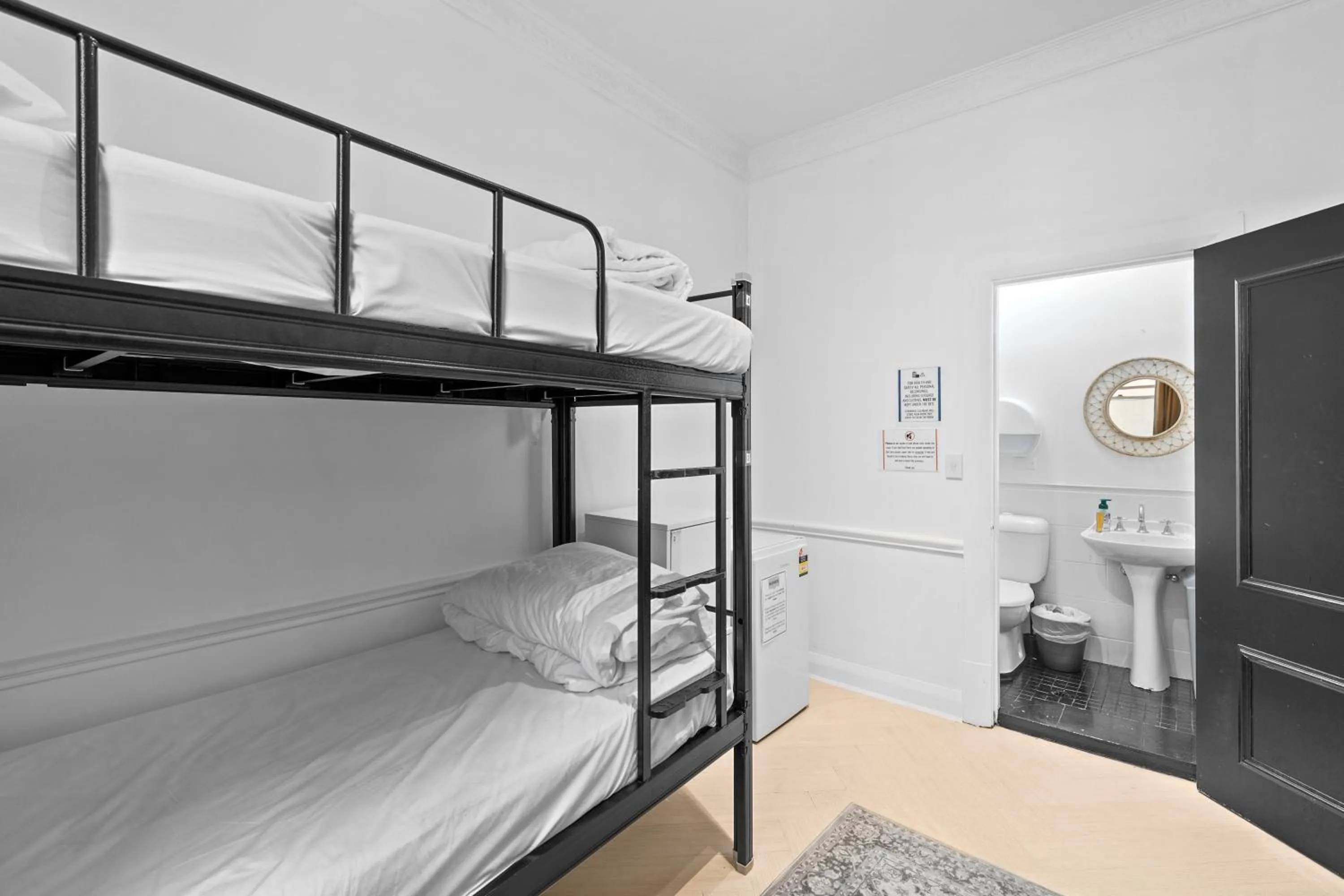 Bunk Bed in Darling Harbour Boutique Hotel