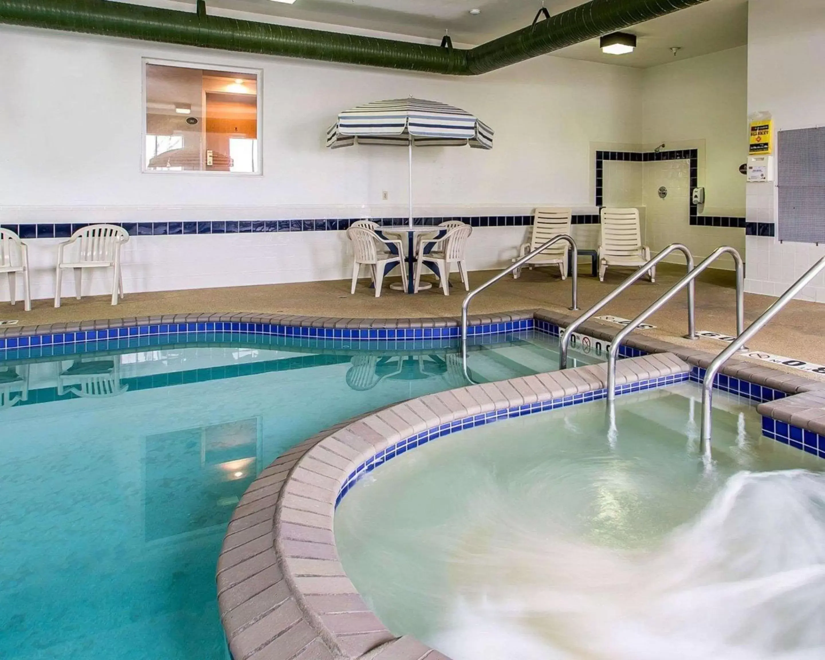 On site, Swimming Pool in Sleep Inn & Suites Green Bay South