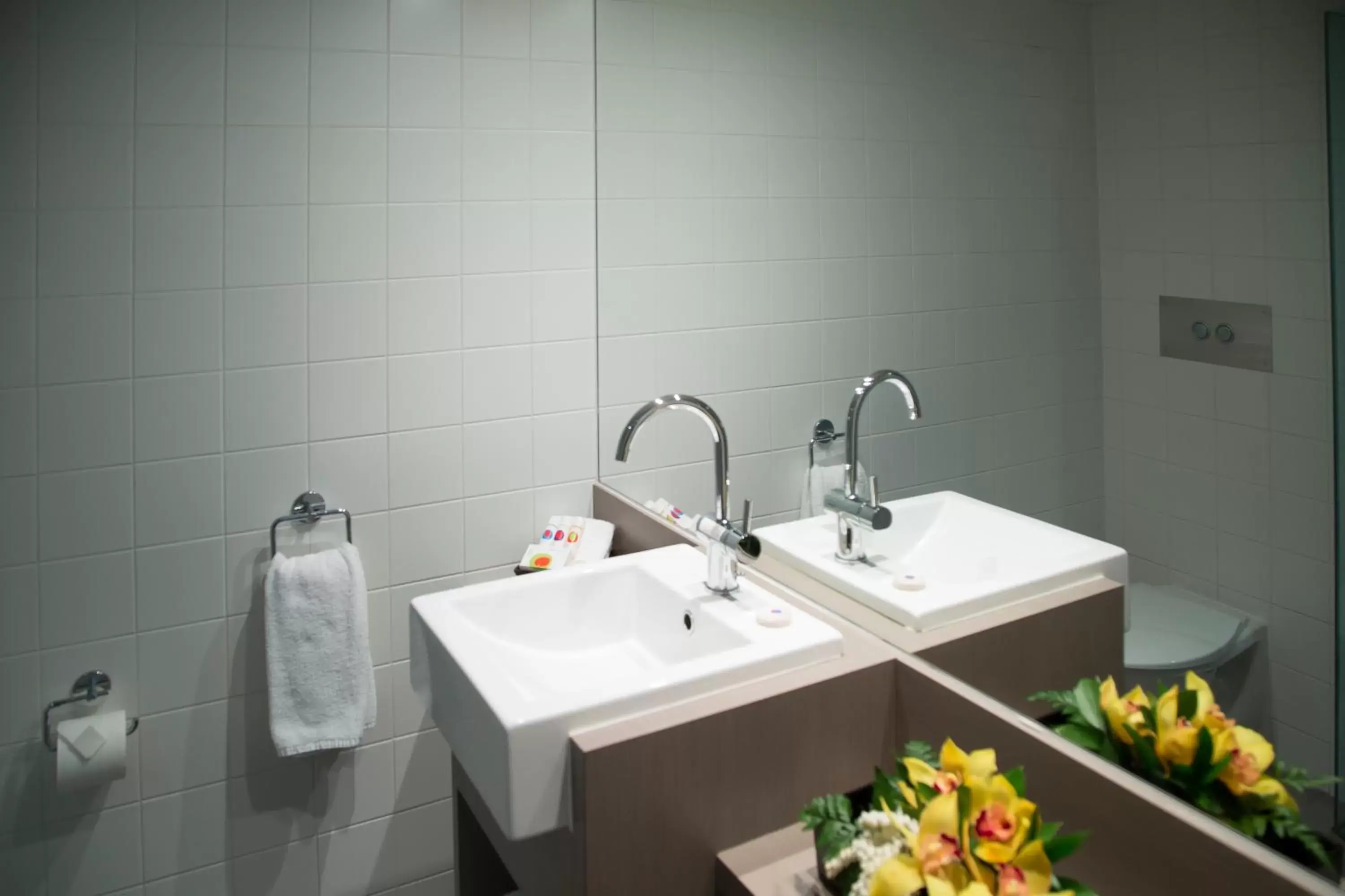 Bathroom in Sudima Hotel Christchurch Airport