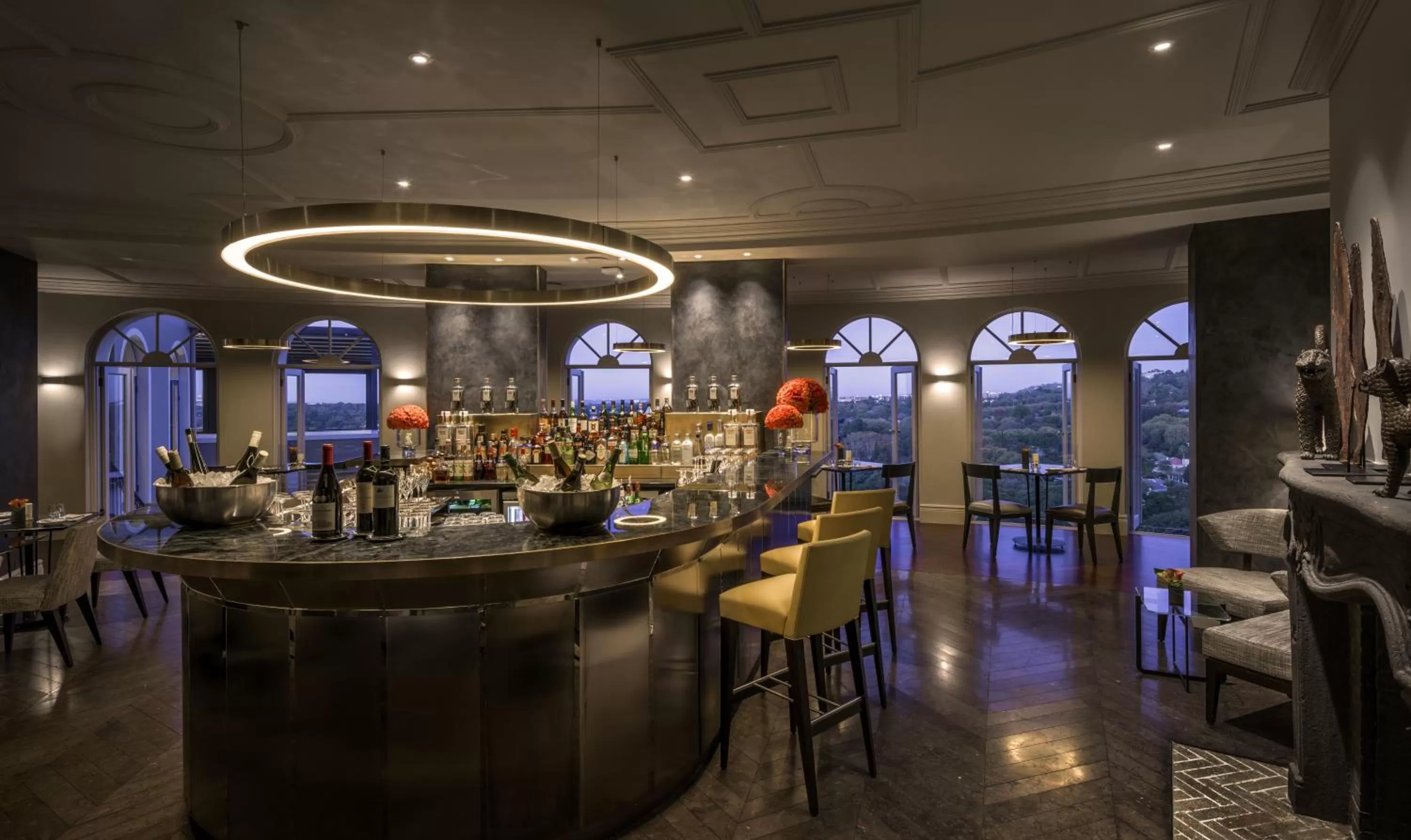 Food and drinks in Four Seasons Hotel The Westcliff
