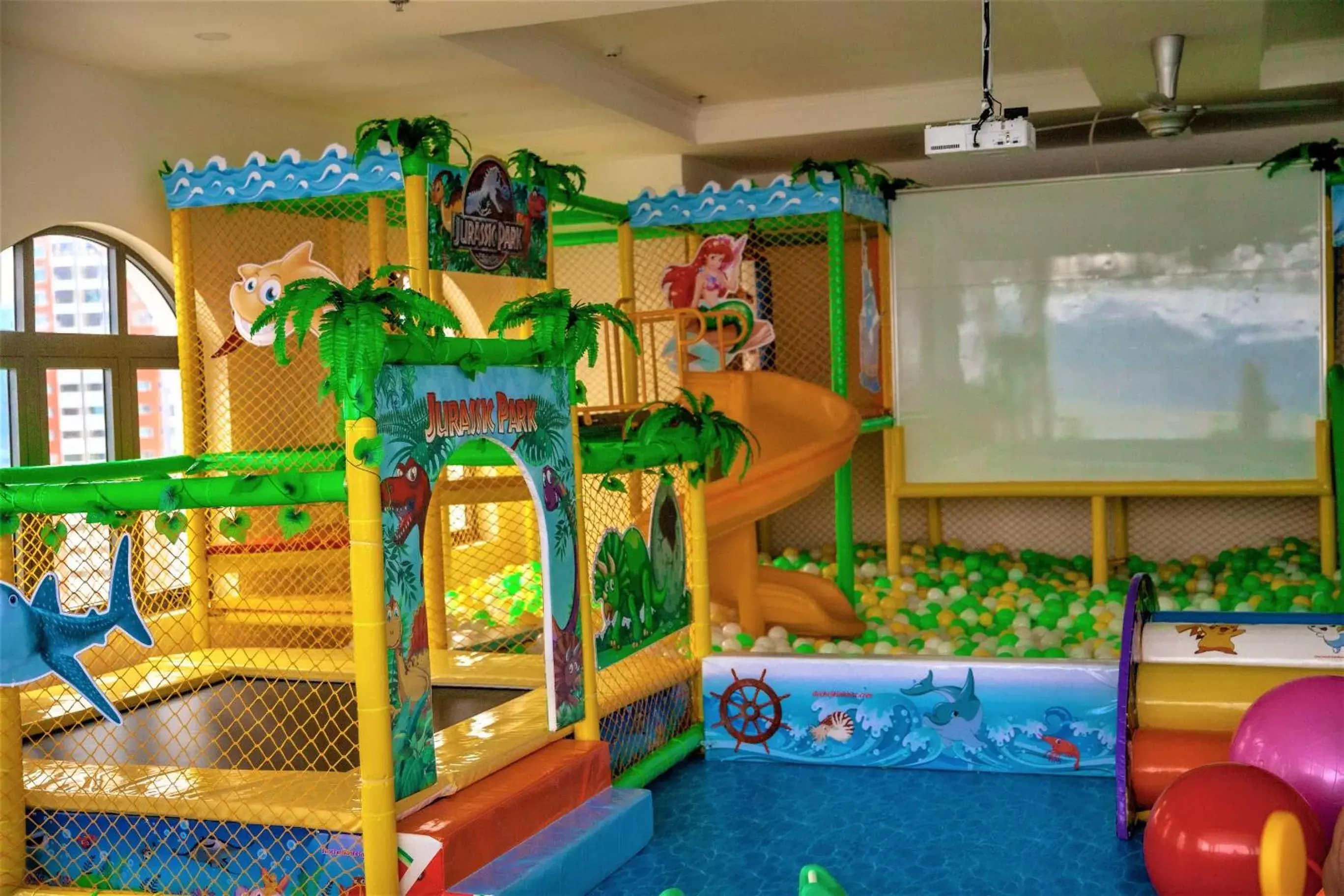 Game Room, Kid's Club in Florida Nha Trang Hotel