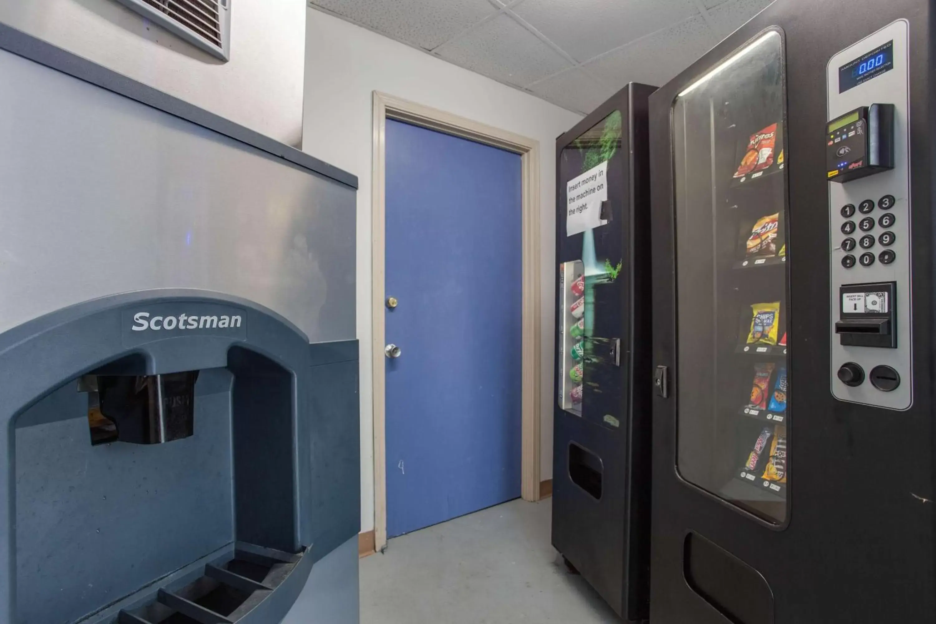 Property building in Motel 6-Walterboro, SC Property building in Motel 6-Walterboro, SC