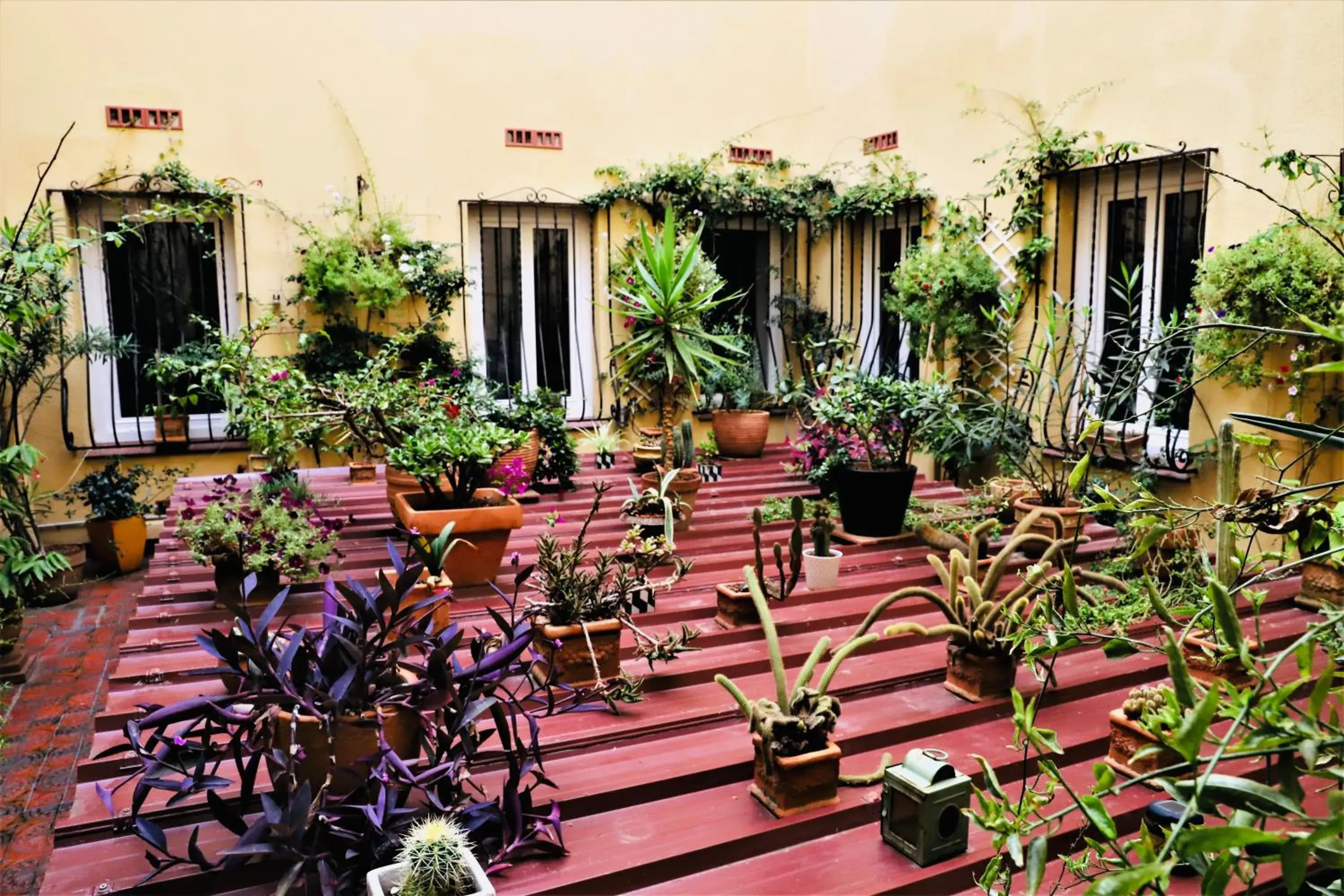 Patio, Fitness Center/Facilities in Hôtel De La Loge