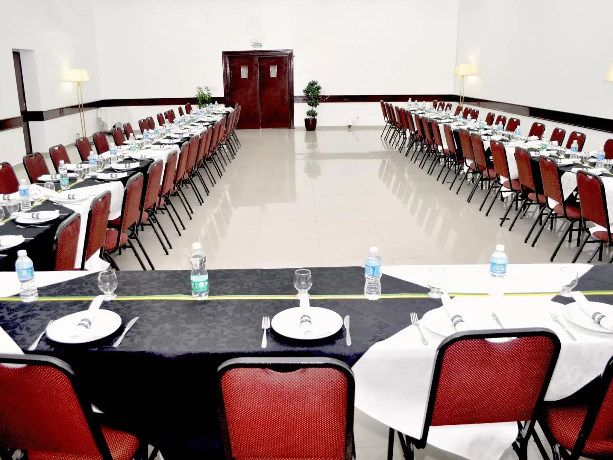 Activities, Business Area/Conference Room in Caravelle Palace Hotel