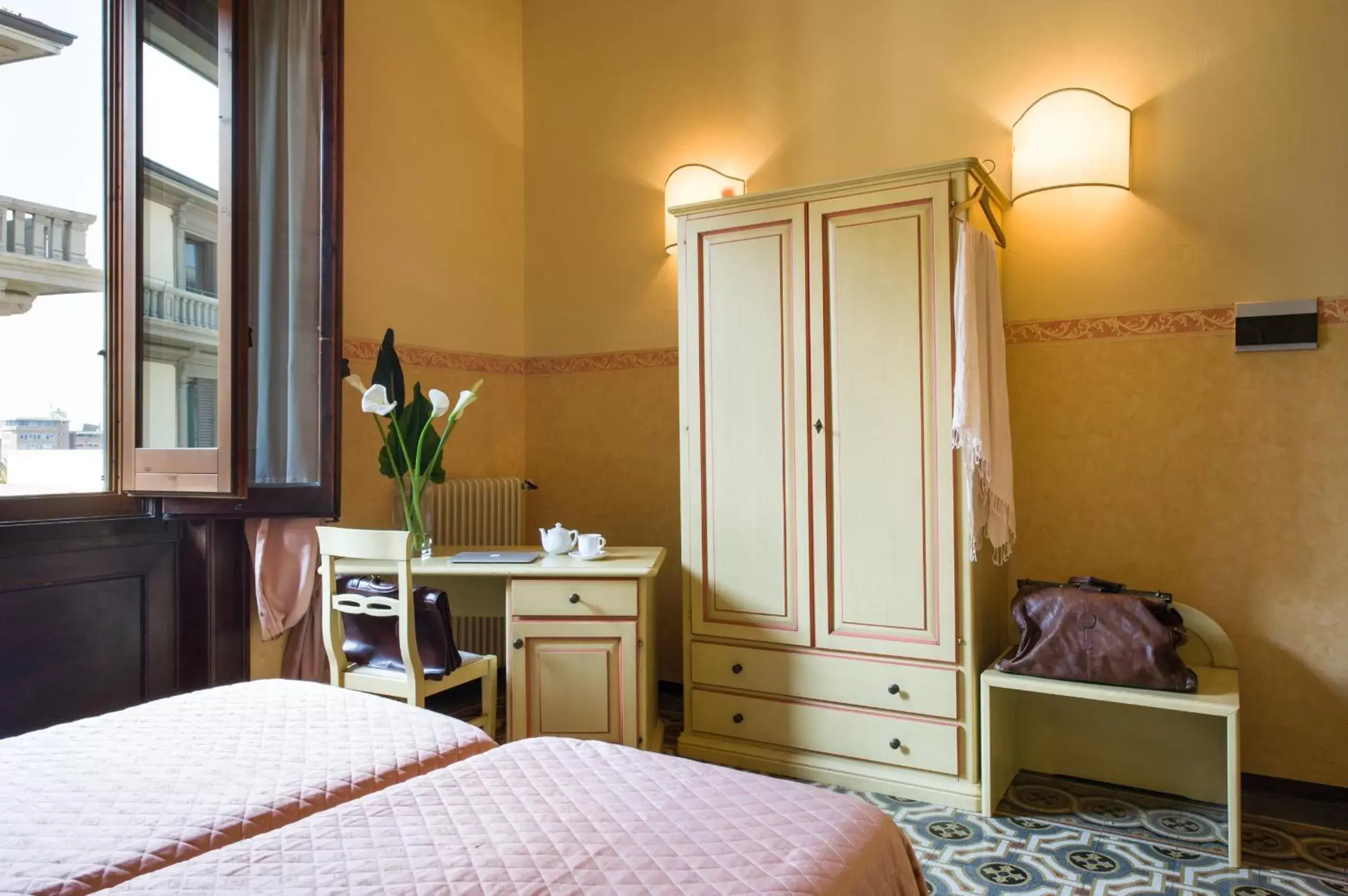 Bed in Hotel Fiorita