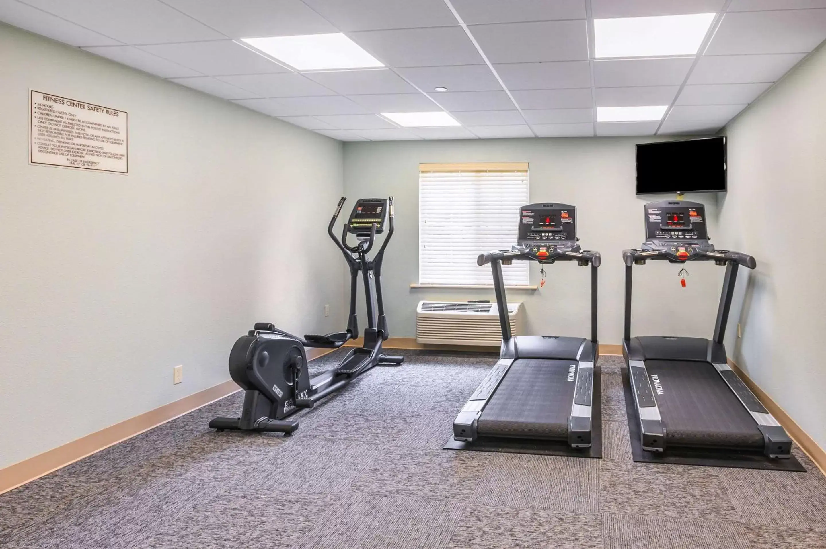 Fitness centre/facilities, Fitness Center/Facilities in Suburban Studios Hammond