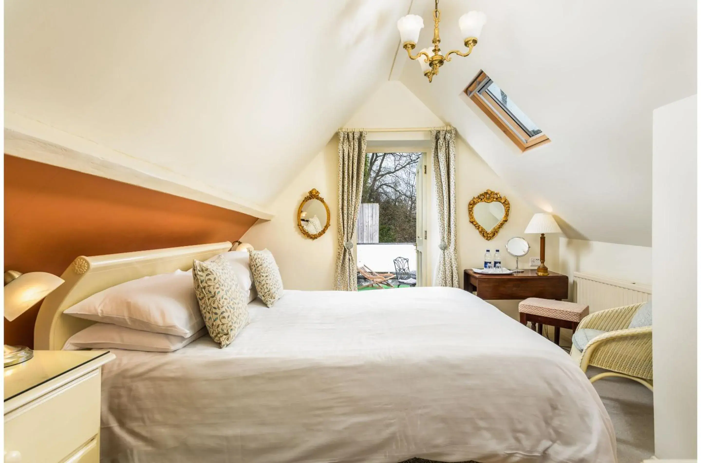 Bedroom, Bed in OYO Orestone Manor