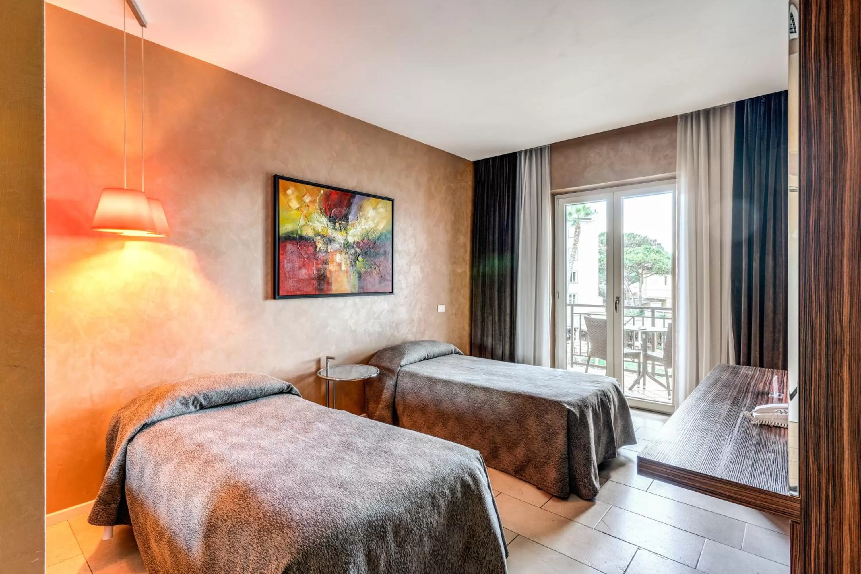 Bed in Hotel Isola Sacra Rome Airport