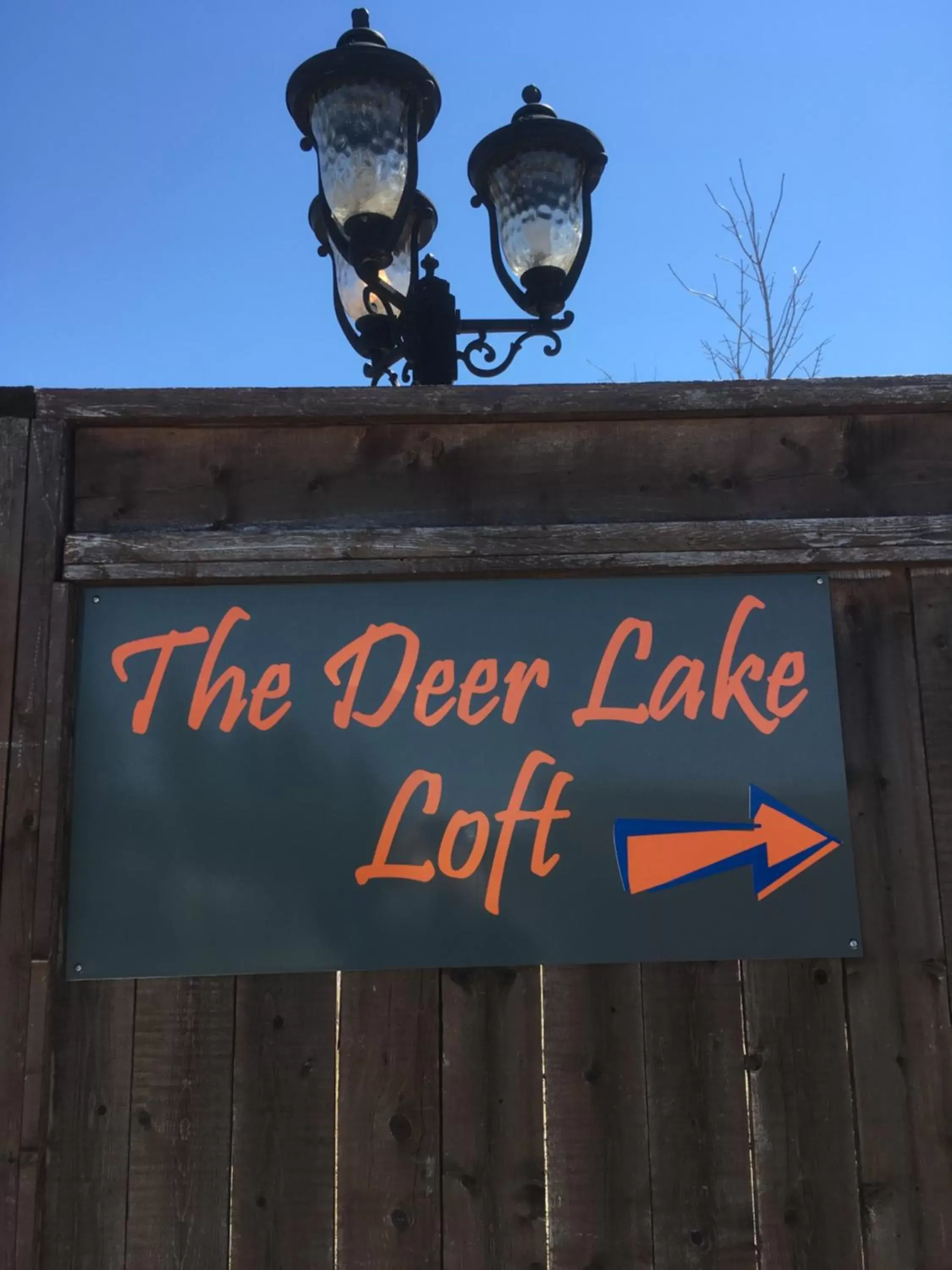 Facade/entrance, Property Logo/Sign in The Deer Lake Loft