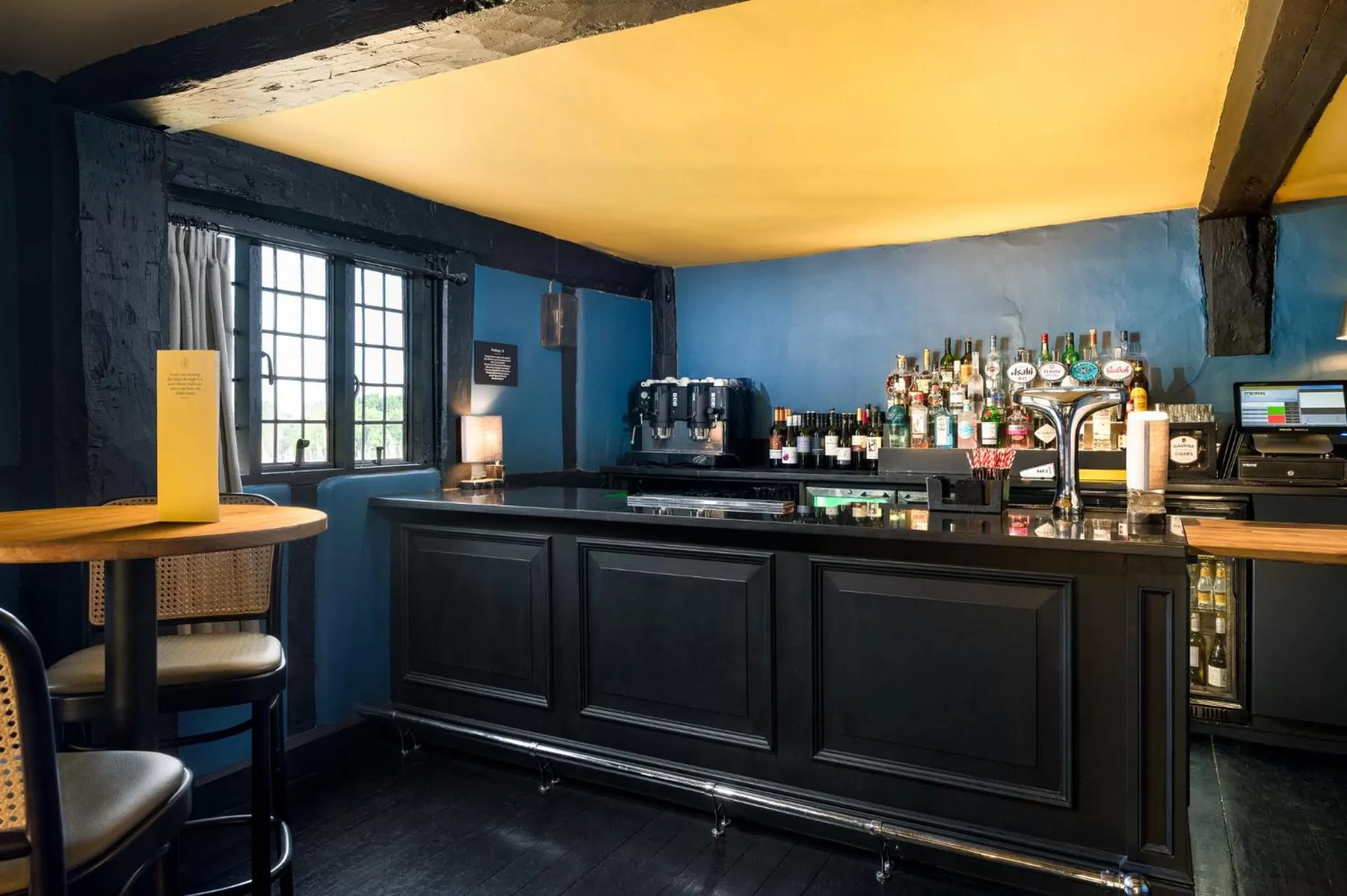 Lounge or bar in voco Lythe Hill Hotel & Spa by IHG