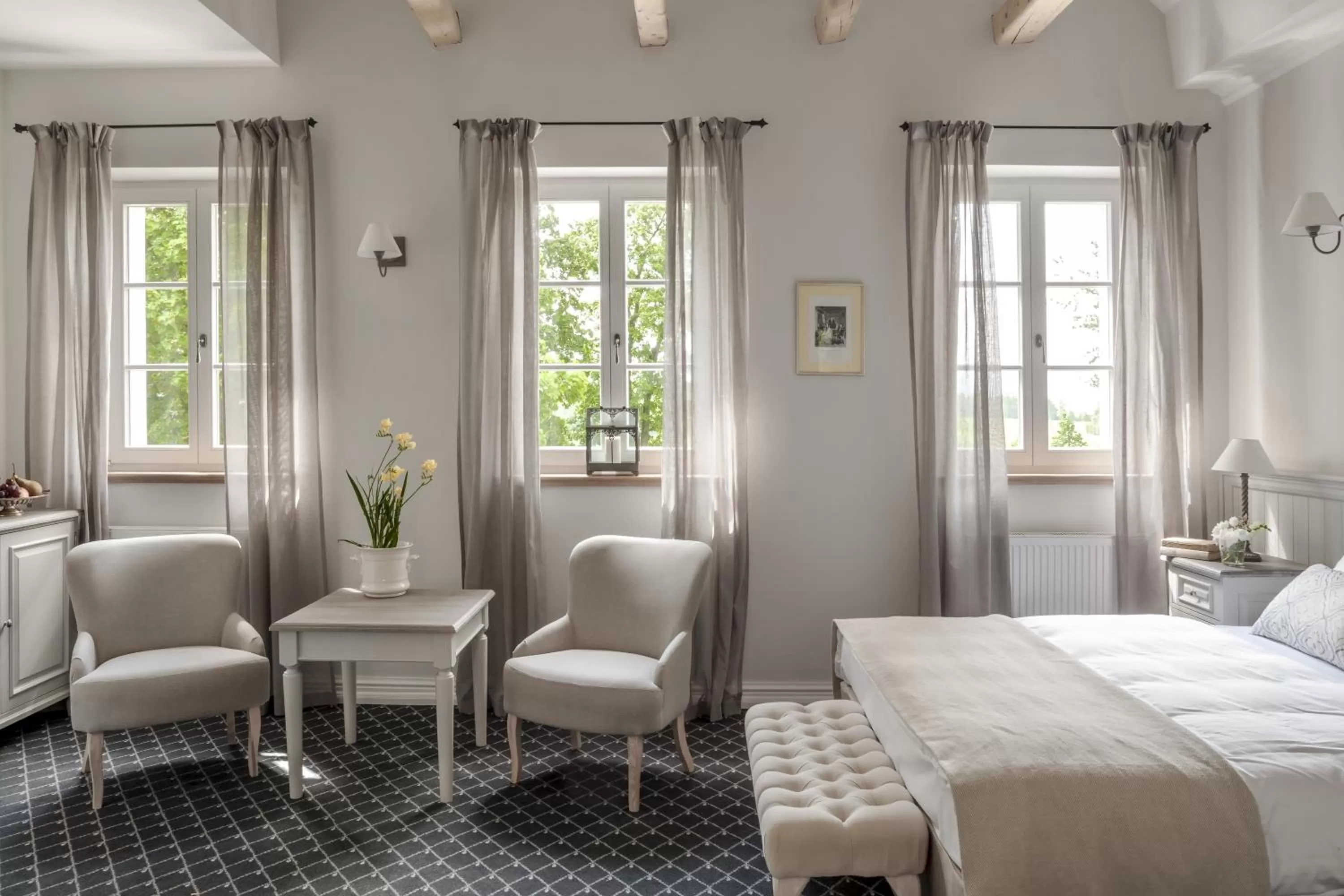 Photo of the whole room, Bed in Pałac Kamieniec