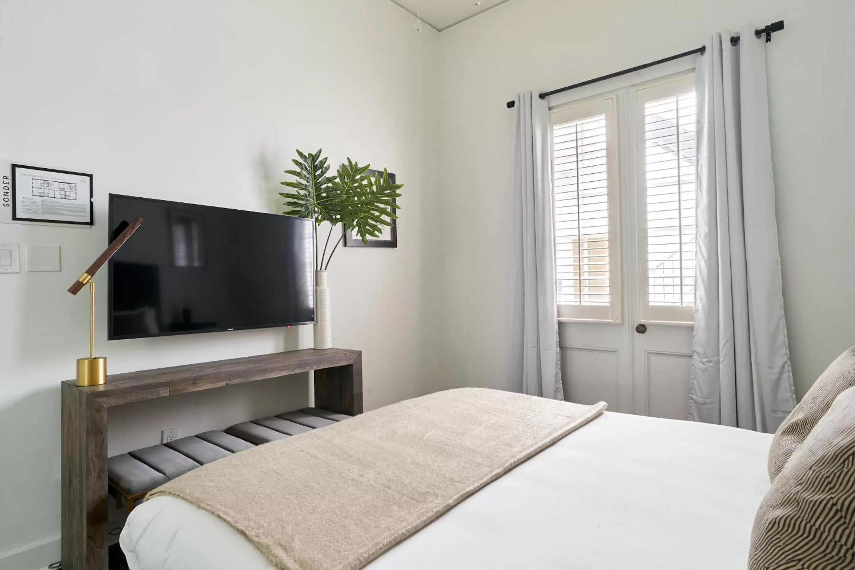 Queen Room in Sonder St Helene Queen Room in Sonder St Helene