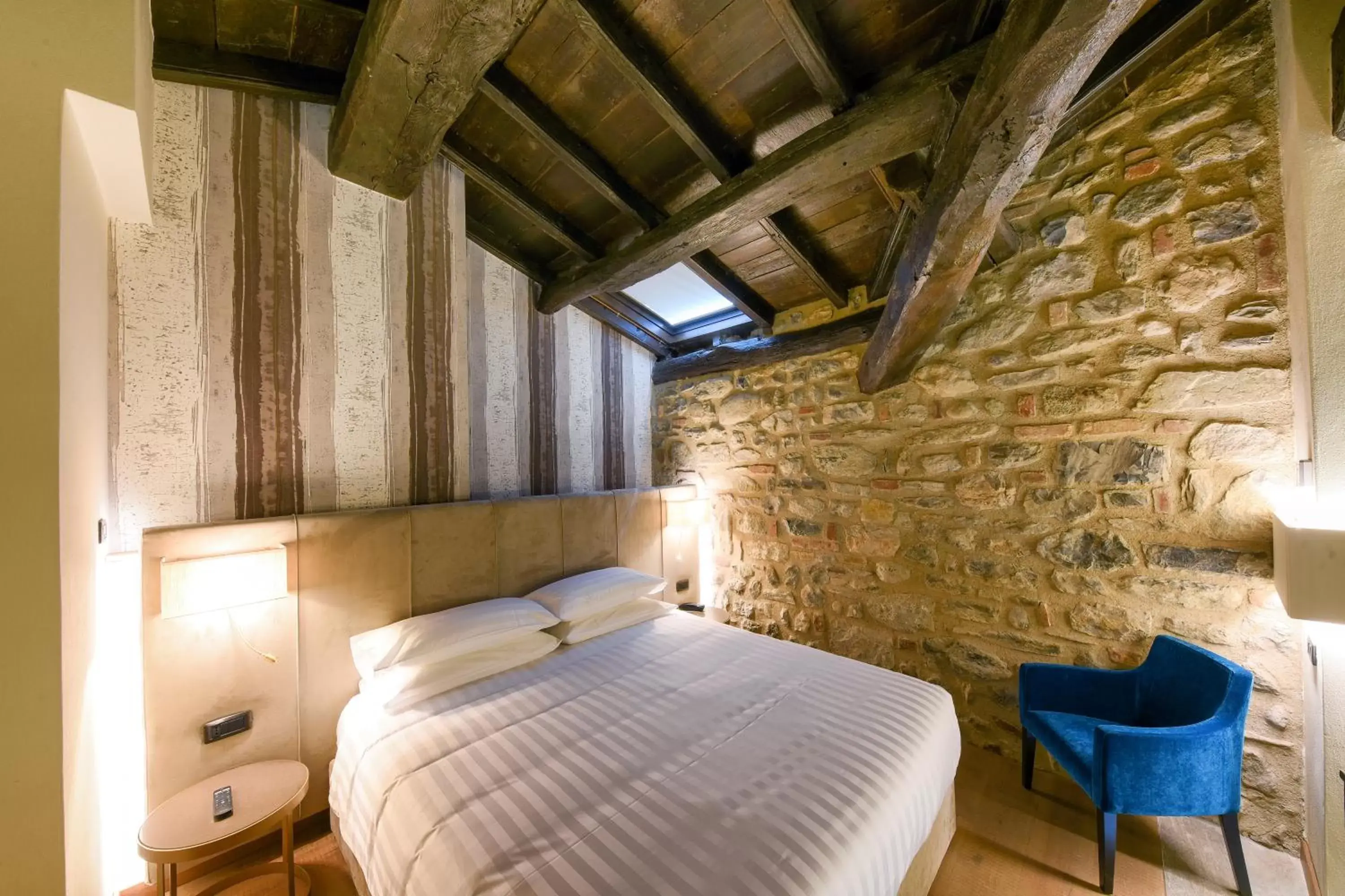 Bed in Relais Castello Di Casiglio