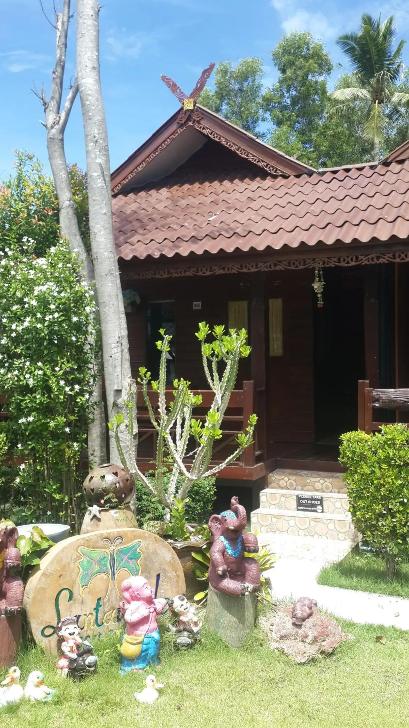 Facade/entrance in My Home Lantawadee Resort