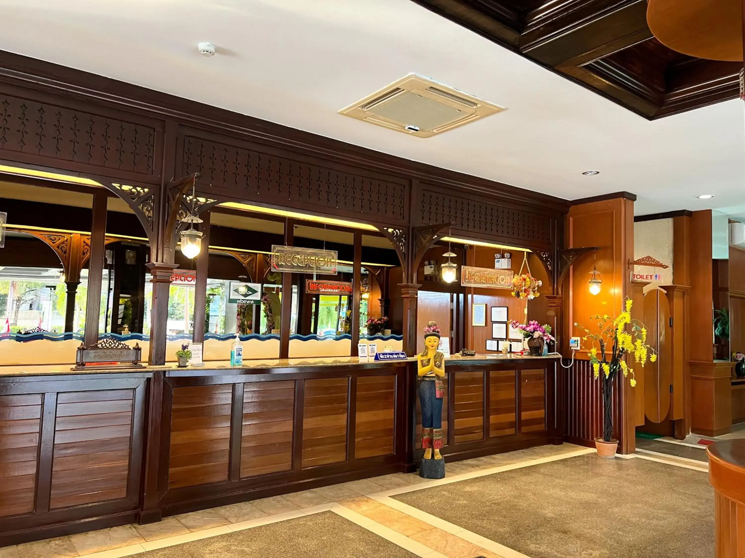 Lobby or reception in River Grand Hotel