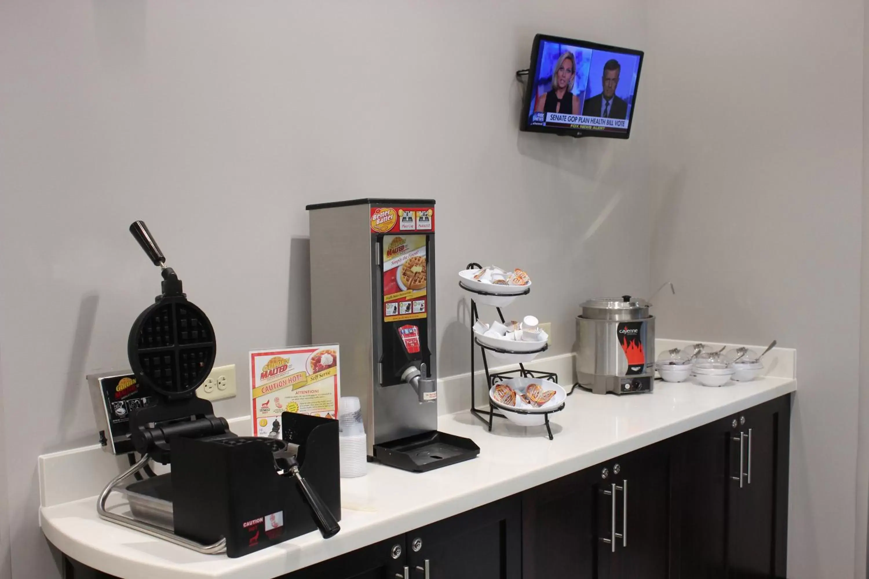 Restaurant/places to eat in Staybridge Suites Miamisburg by IHG Restaurant/places to eat in Staybridge Suites Miamisburg by IHG