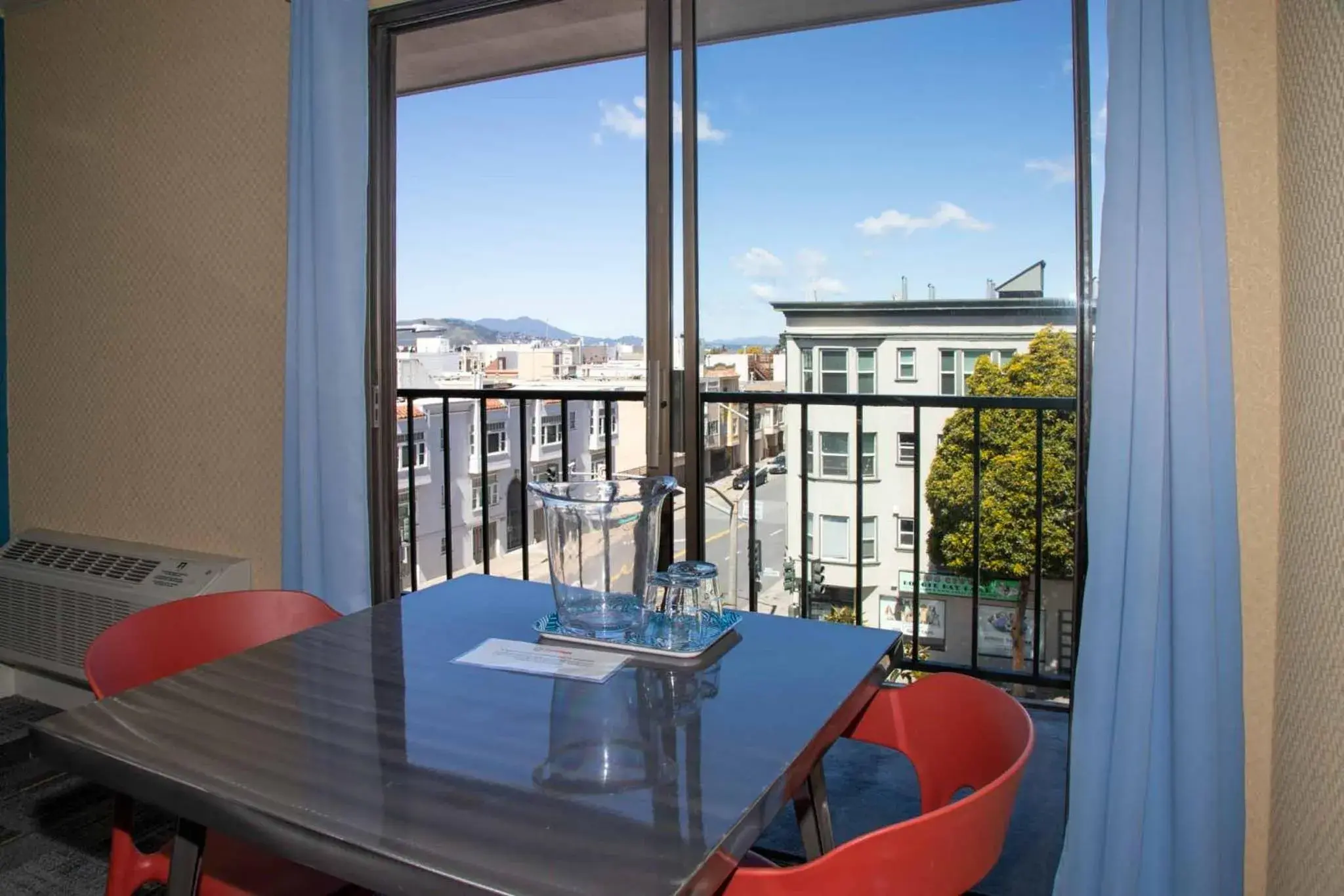 View (from property/room) in Samesun San Francisco View (from property/room) in Samesun San Francisco