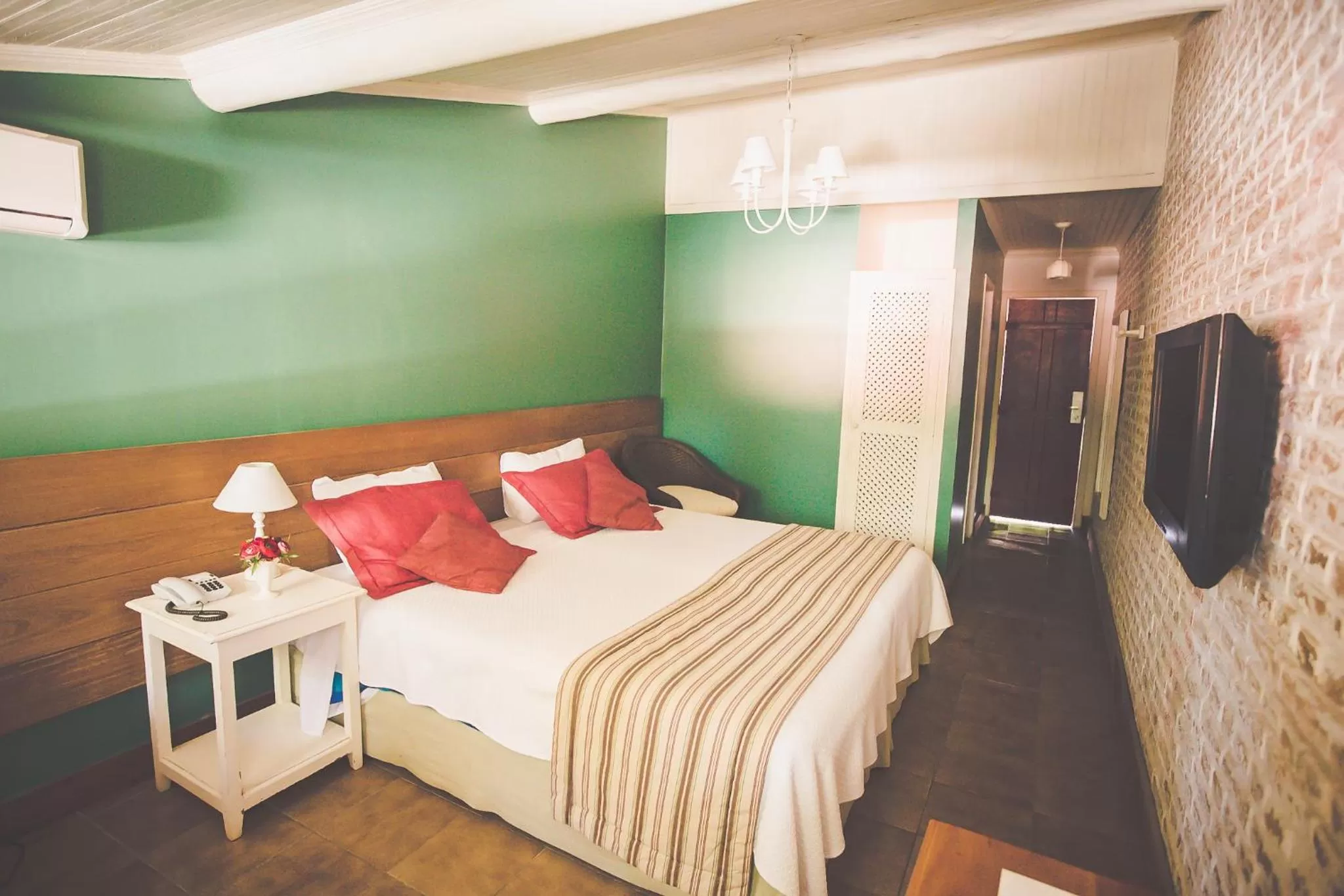 Photo of the whole room, Bed in Hotel Resort e Golfe Clube dos 500