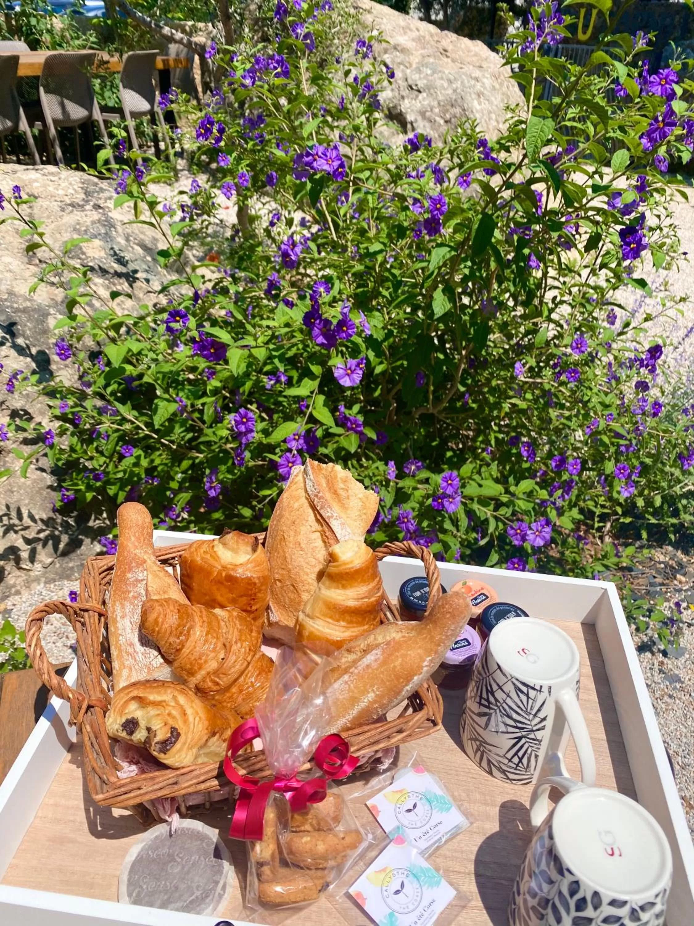 Breakfast in Casa u fornu Residence & Spa