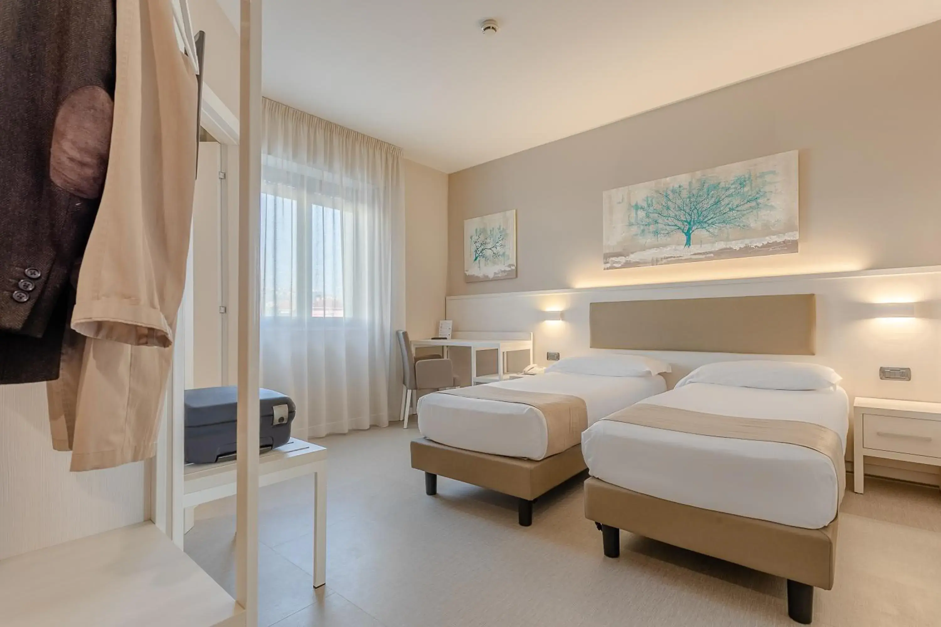 Superior Twin Room in Hotel Concorde Superior Twin Room in Hotel Concorde