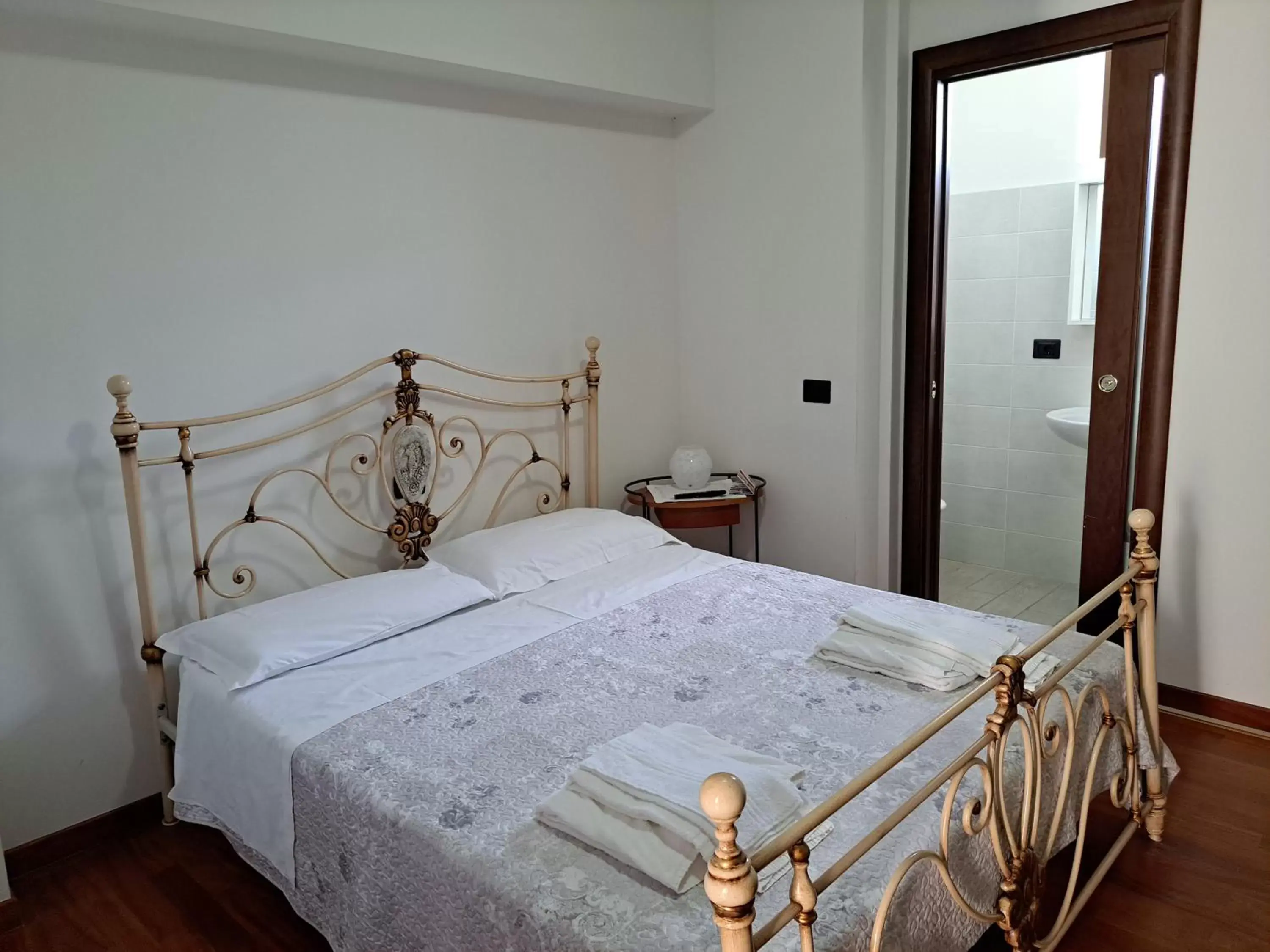 Bed in B & B le tre rose