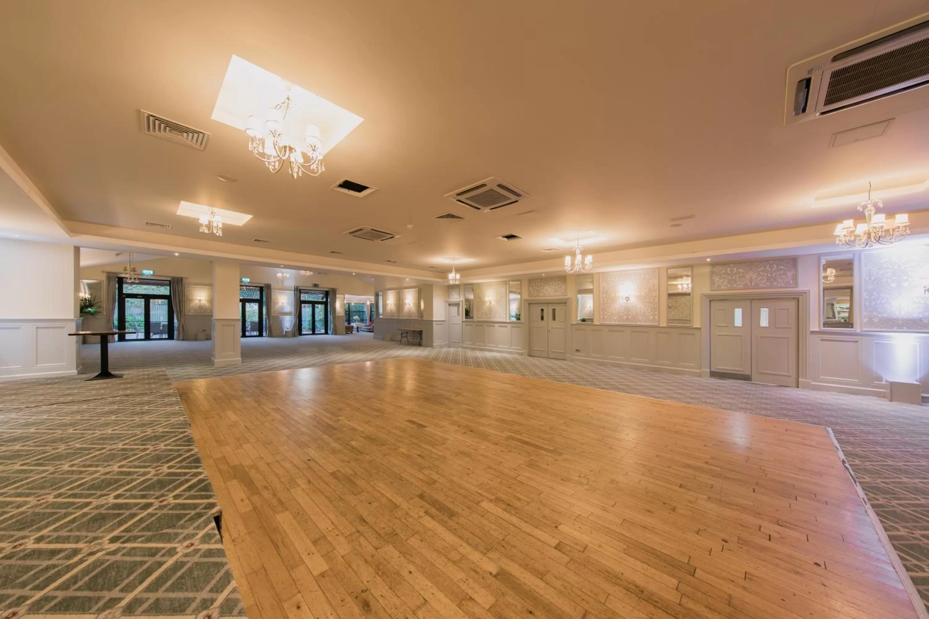 Photo of the whole room in The Abbeyleix Manor Hotel