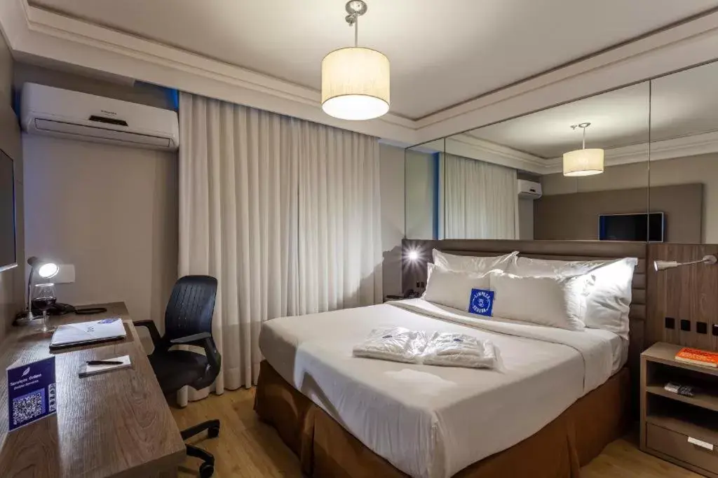 Photo of the whole room, Bed in Blue Tree Premium Florianópolis