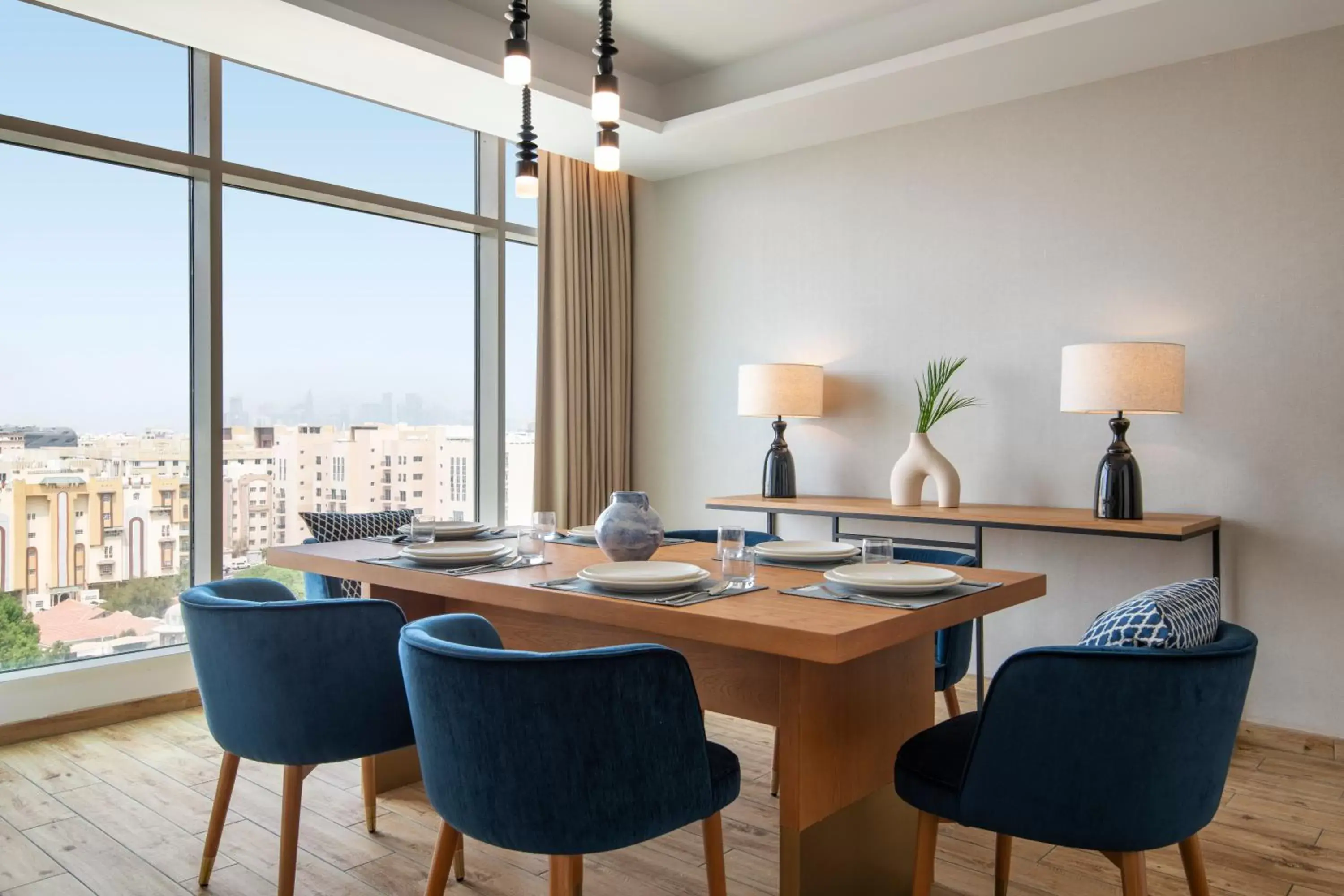 Dining area in Abesq Doha Hotel and Residences
